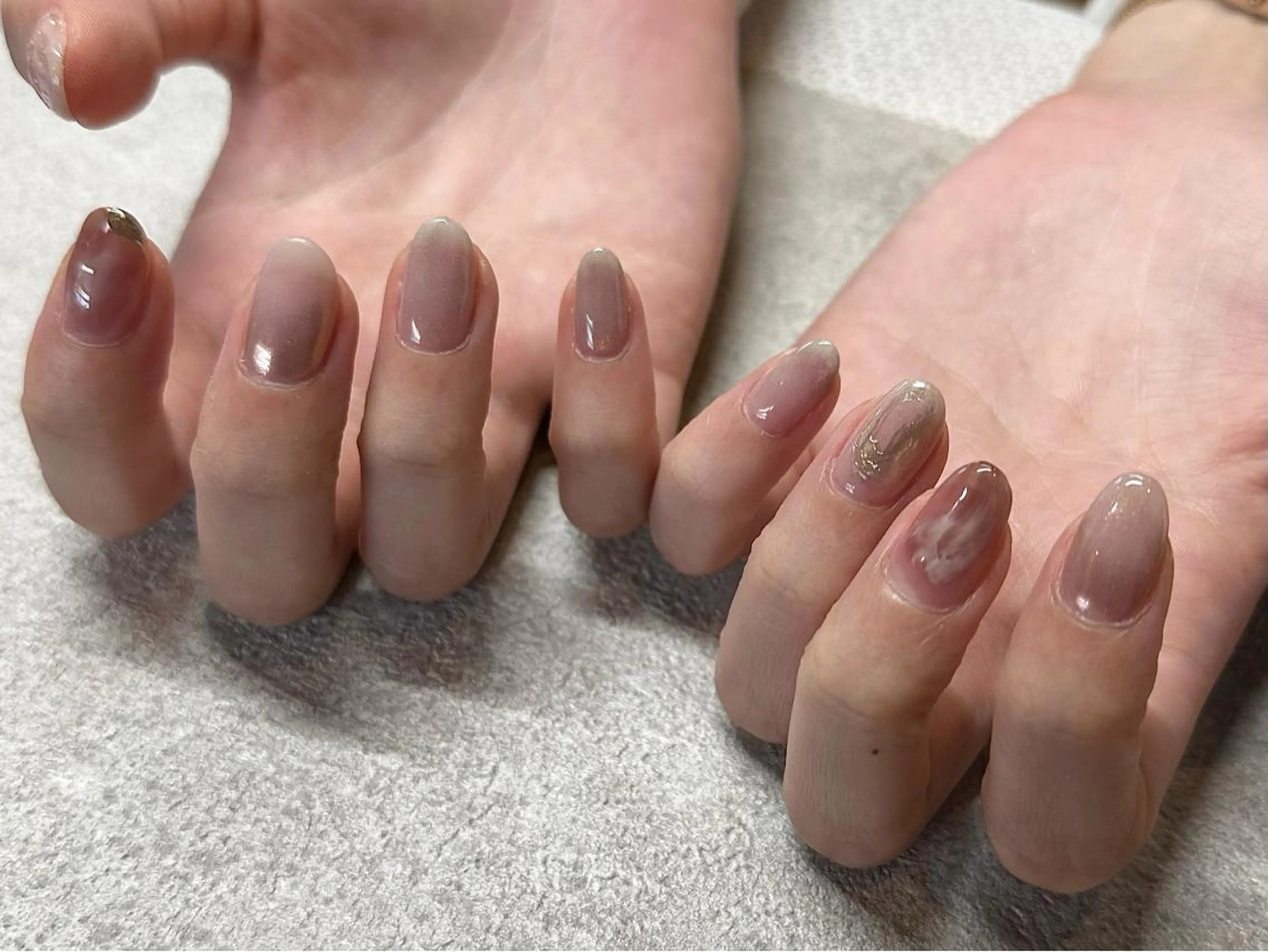 ネイル アートネイル キラキラネイル ロングネイル マグネットネイル ミラーネイル 小河 仁美のネイルデザイン