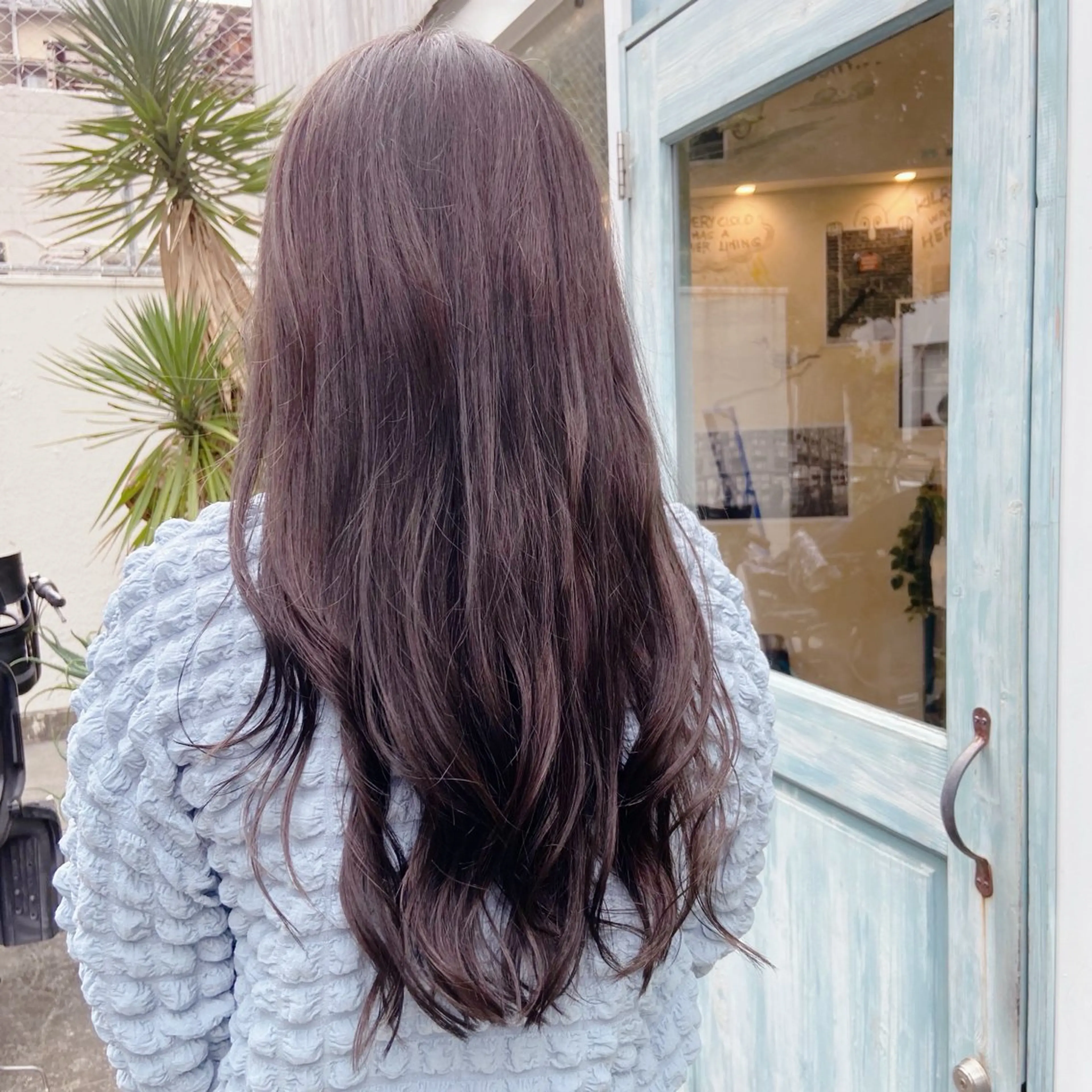 ロング カット ヘアカラー トリートメント 🍒マツダ エナ🤍のヘアスタイル