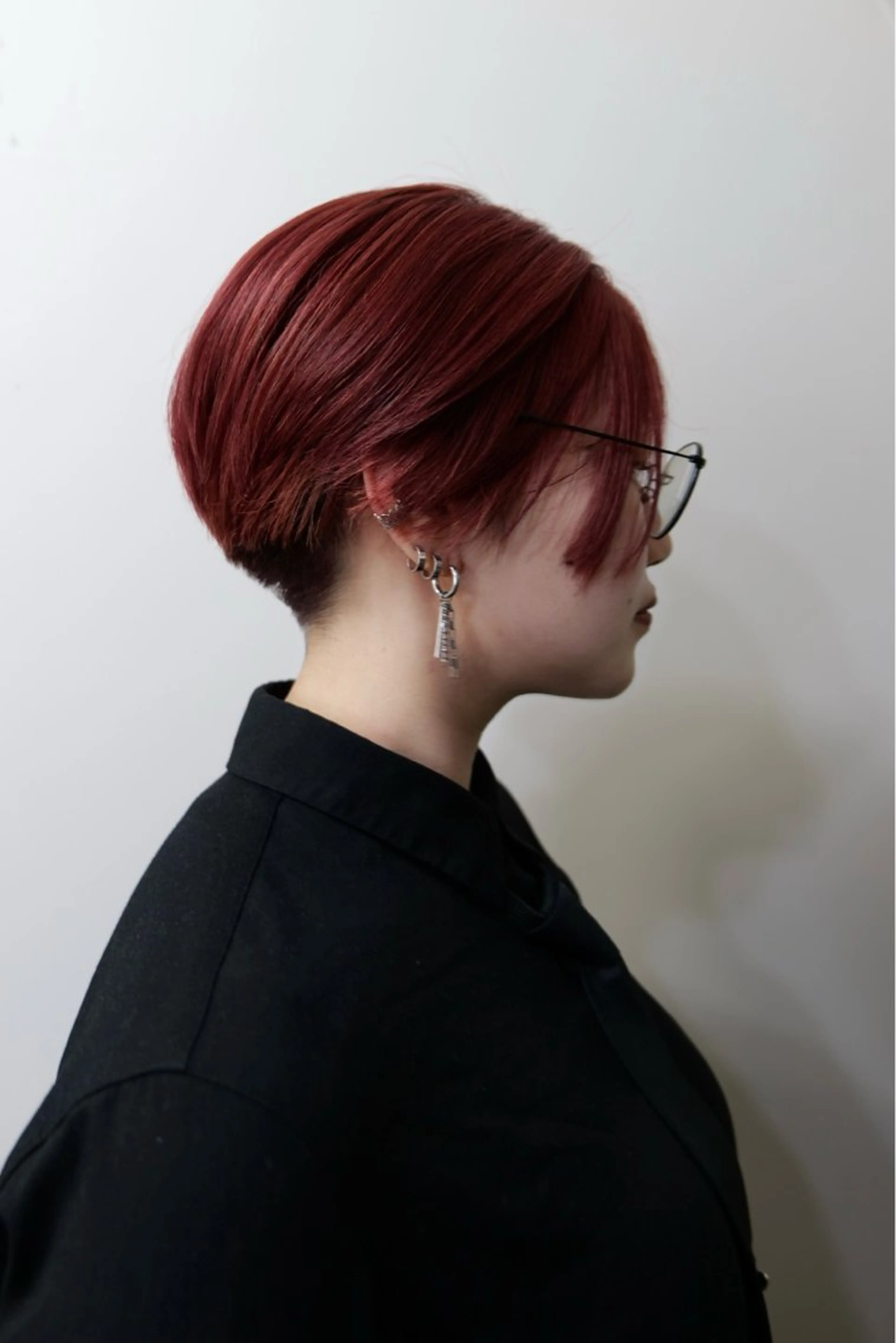 ショート カラー ブリーチ ケアブリーチ 𝙱𝙻𝙴𝙽 𝚋𝚢 𝚍𝚘𝚝.所属・🤍BLEN 窓🤍のヘアスタイル