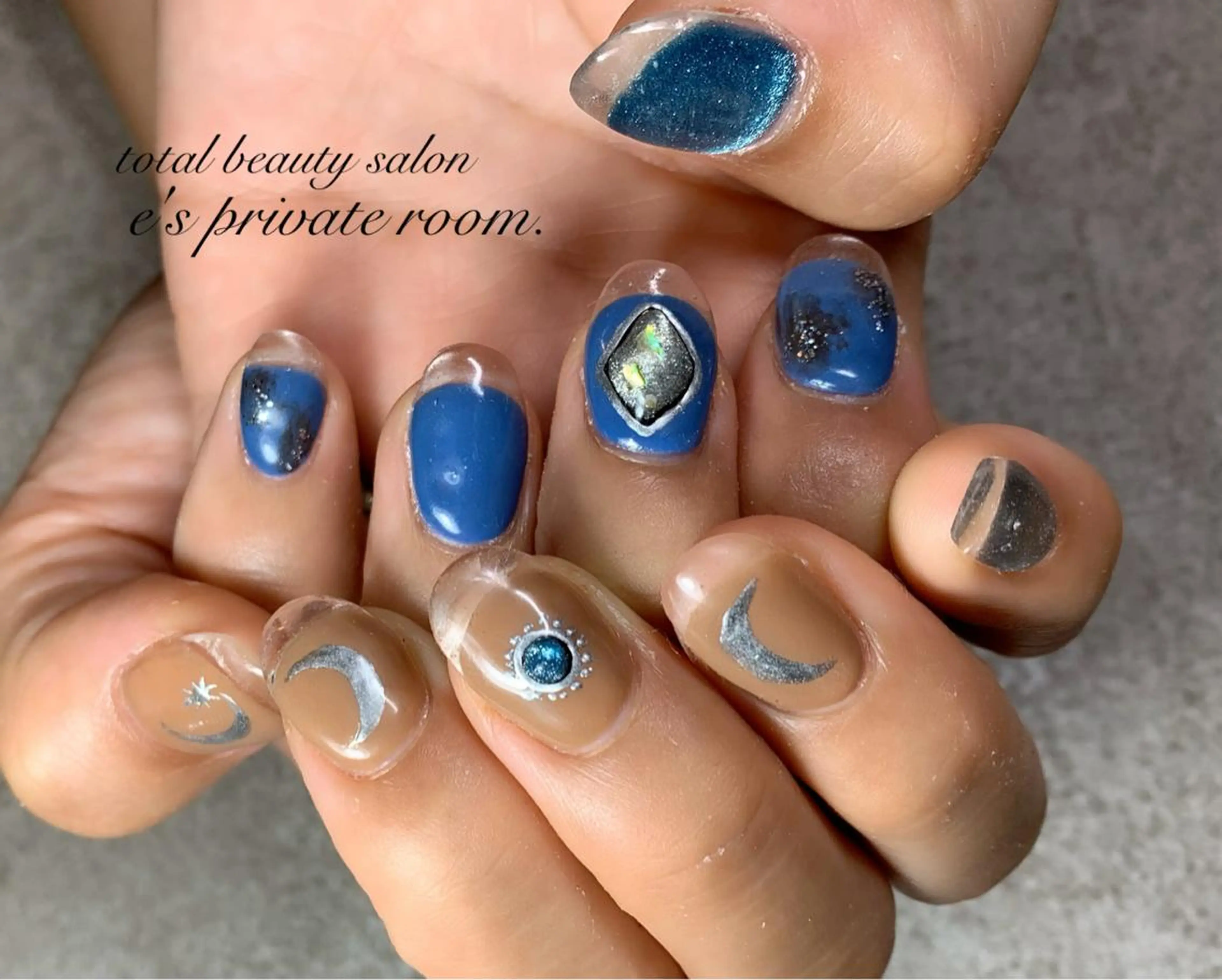 ネイル LAVISH nail salonのネイルデザイン