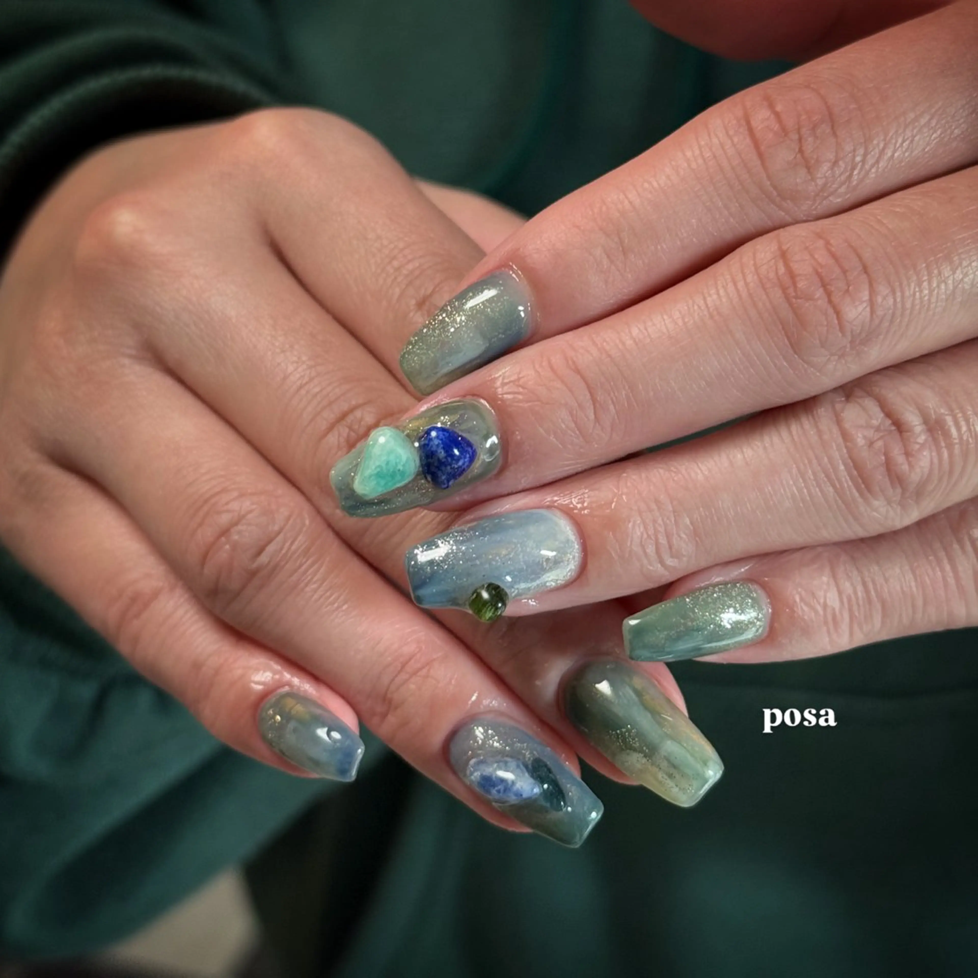 ネイル グリーン ニュアンスネイル シンプルネイル ハンドネイル posa nail モエミのネイルデザイン