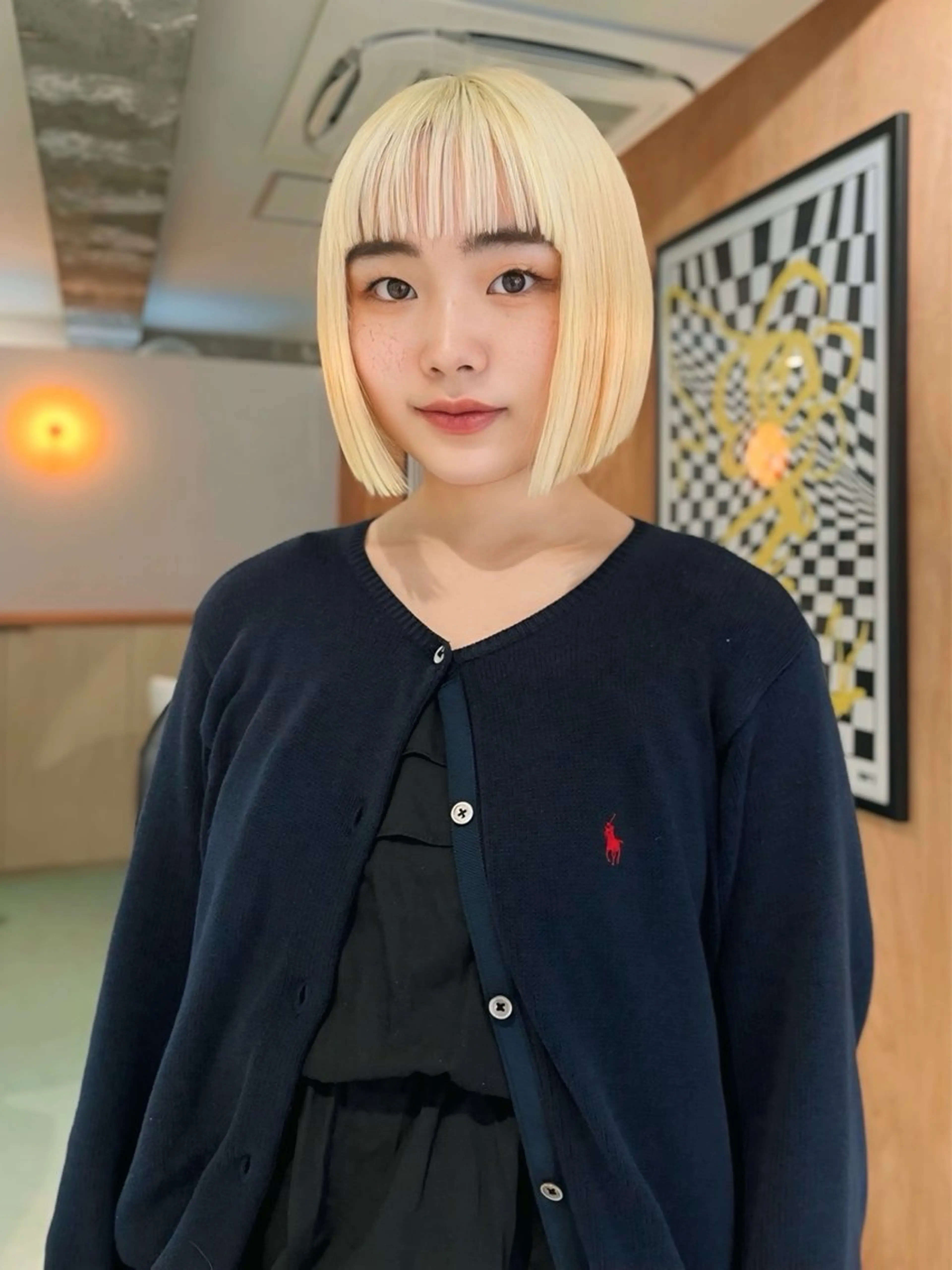 ショート カラー カット ヘアカラー 楪 yuzuriha所属・Saaya/レイヤー /ブリーチ/ブロンドのヘアスタイル