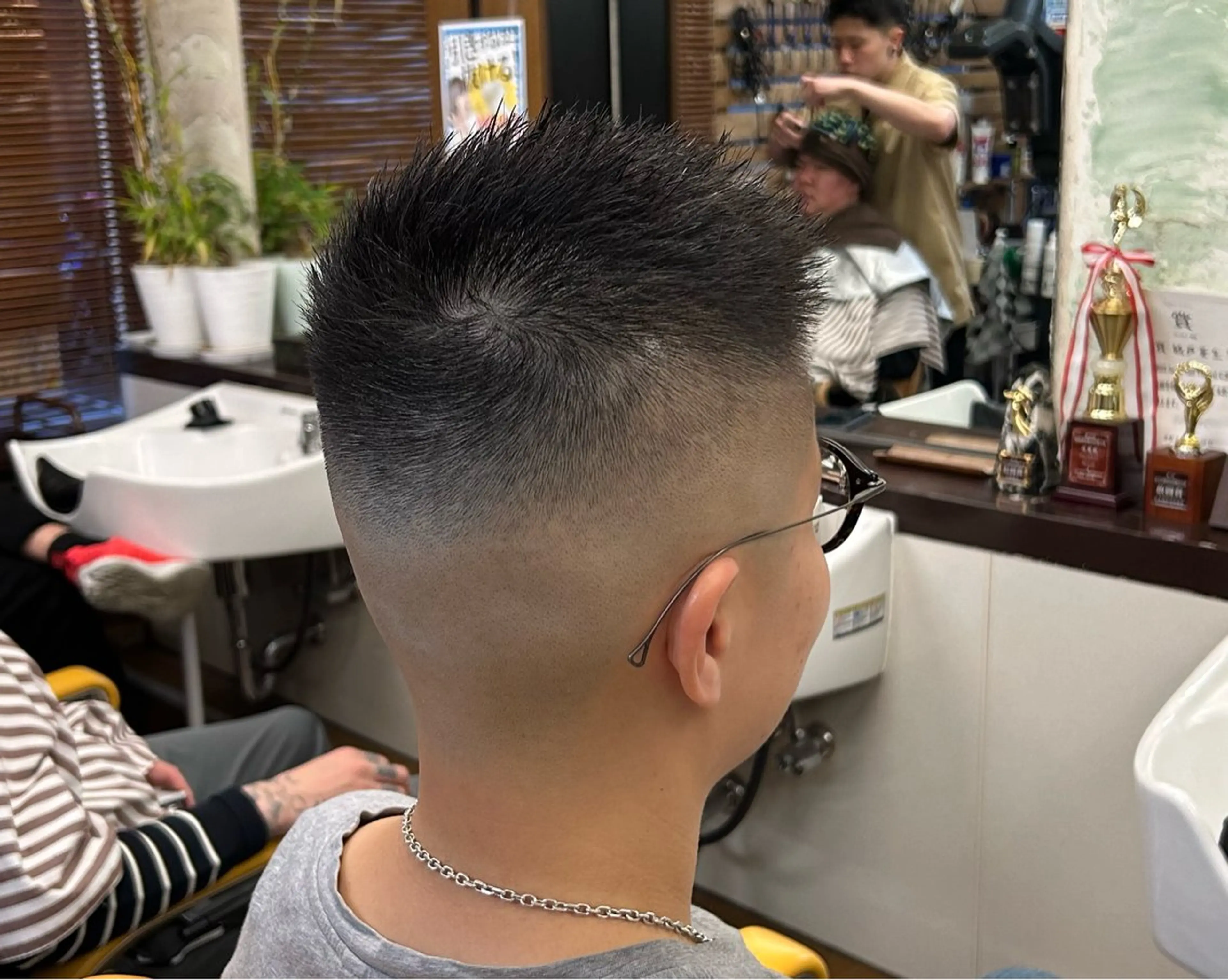 ショート メンズ フェードカット スキンフェード 新宿メンズカット✂︎ 能戸蒼生💈のヘアスタイル