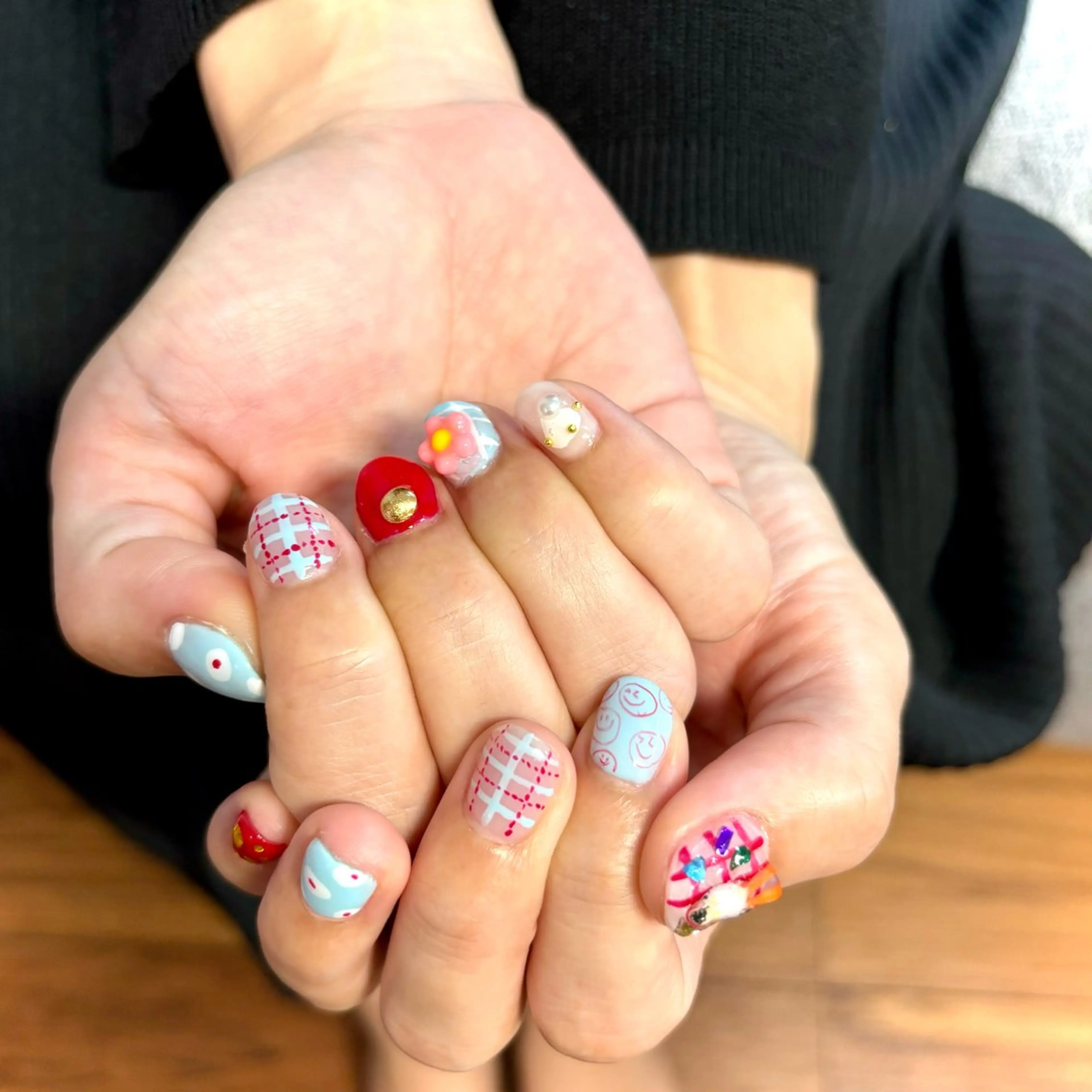 ネイル ハンドネイル ハンドケア ぽっぷん satomiのネイルデザイン