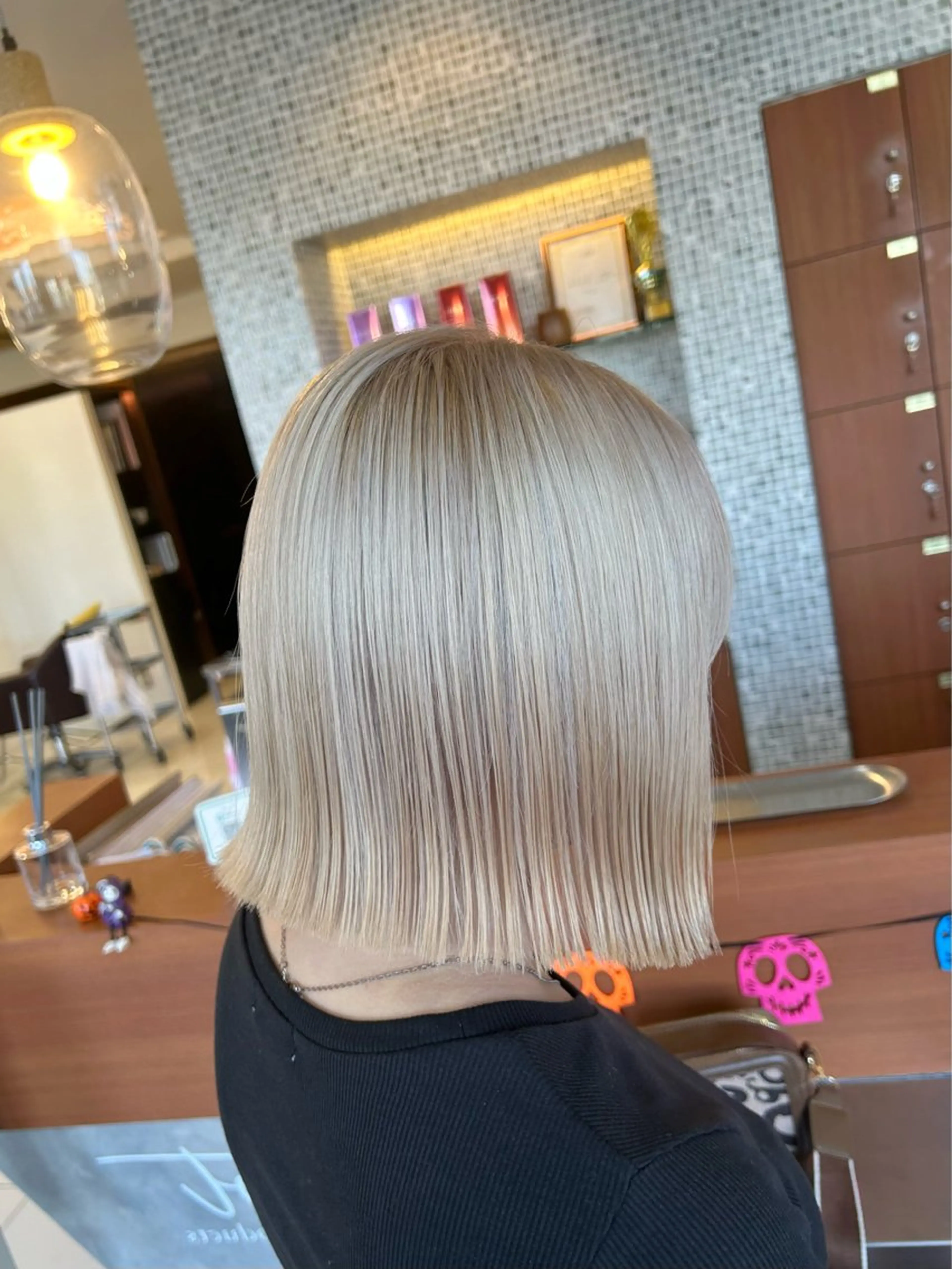 ミディアム ボブ 外ハネヘア カット ヘアカラー トリートメント トップスタイリスト 林すずかのヘアスタイル