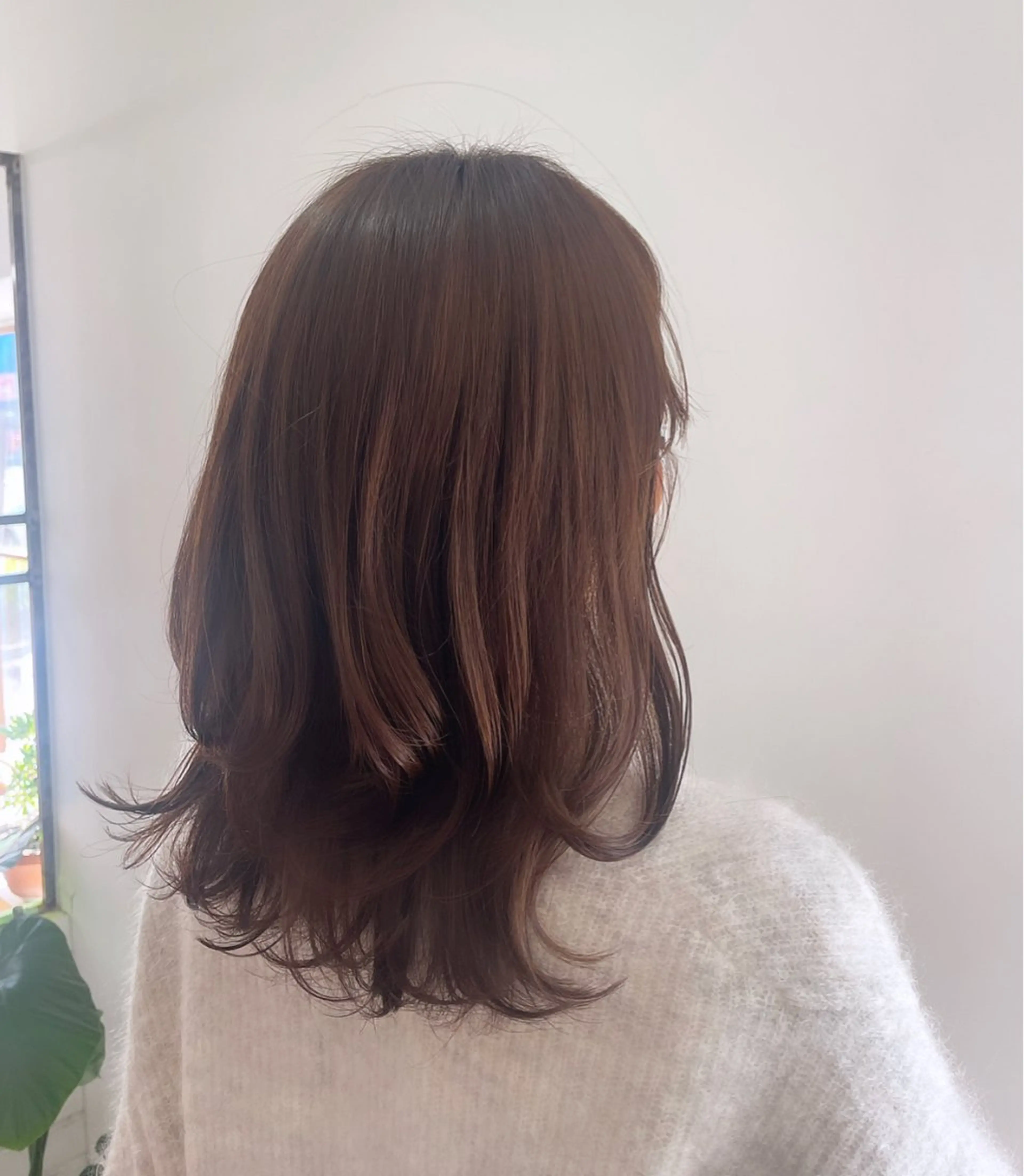 セミロング カラー アッシュ アッシュブラウン ブラウンカラー トリートメント mopa_kaede ナチュラル/レイヤーのヘアスタイル