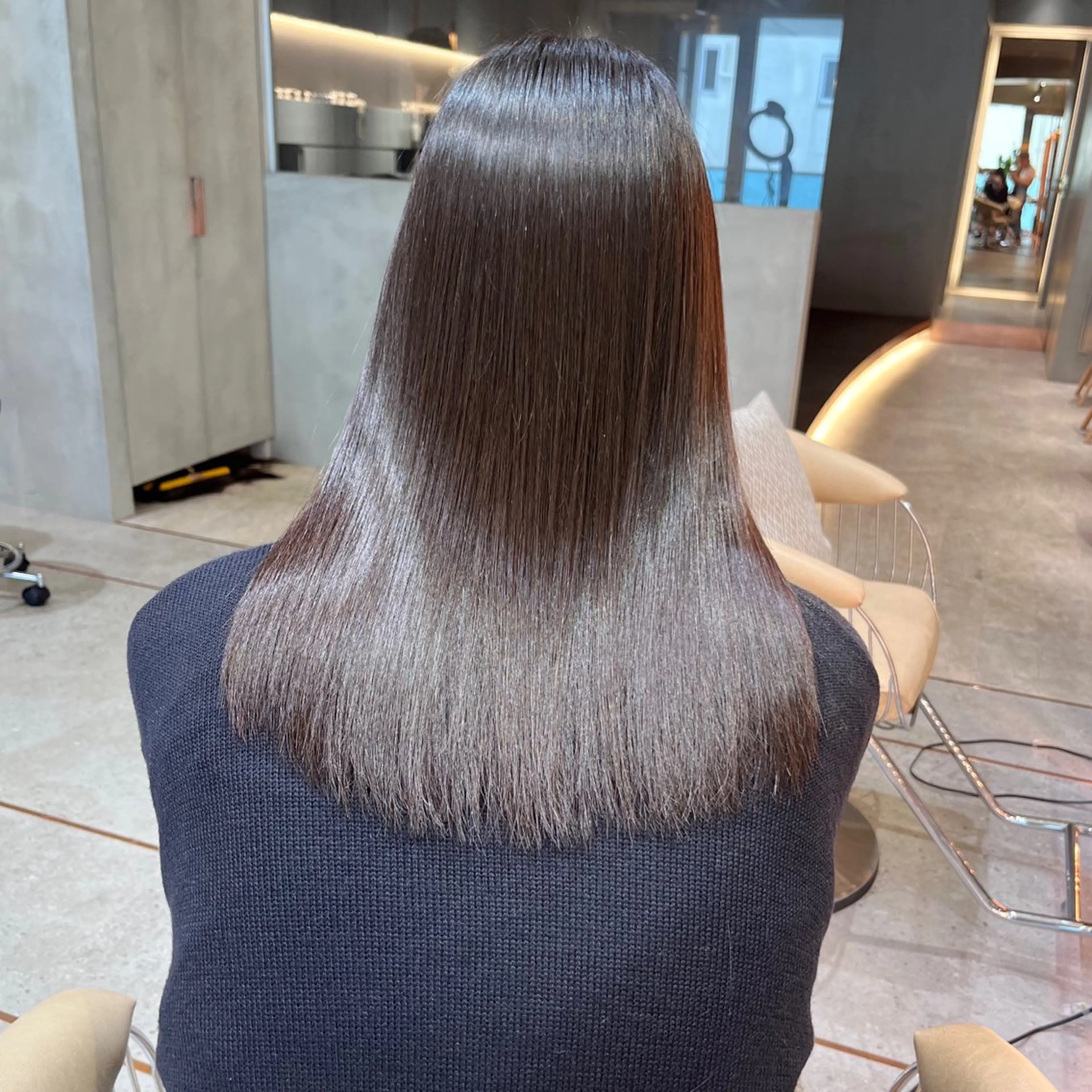 セミロング カット 縮毛矯正 トリートメント hair salon AcRo 青山所属・表参道/髪質改善/ 大人ボブ/高野紅のヘアスタイル