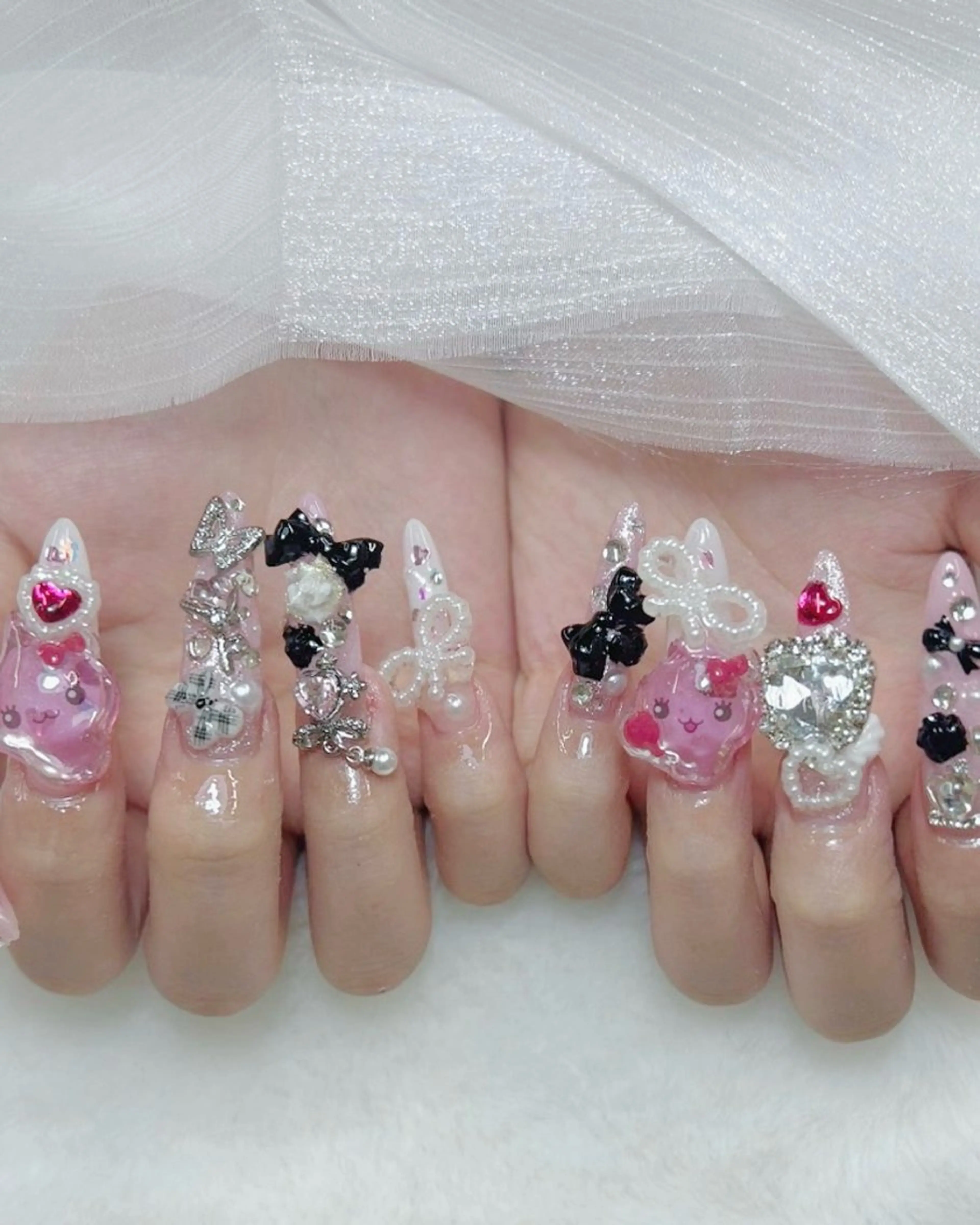 ネイル チークネイル キラキラネイル 韓国ネイル ワンホンネイル ハンドネイル Kanoネイル 大宮店のネイルデザイン