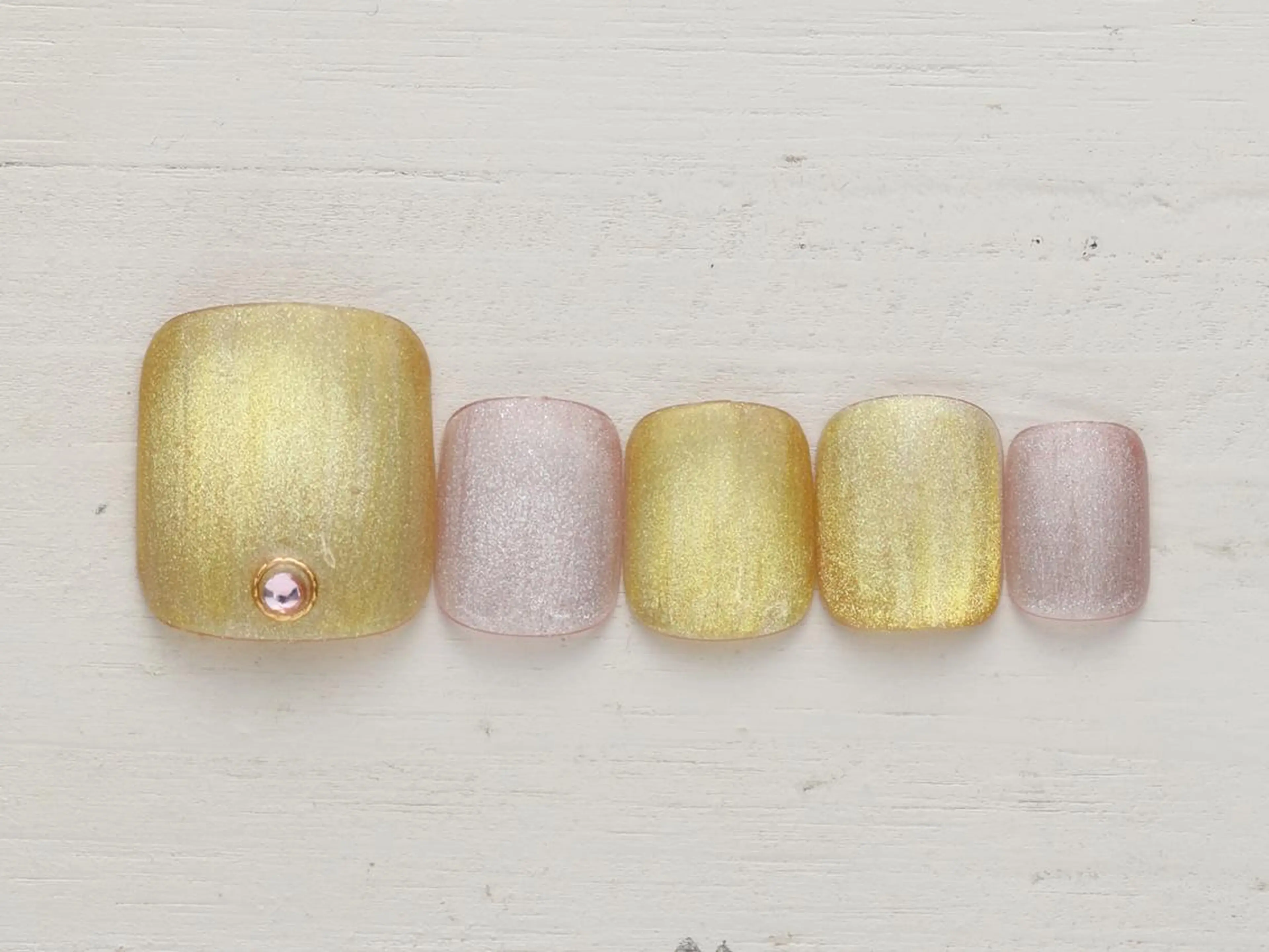 ネイル 歳桃 麻未のネイルデザイン