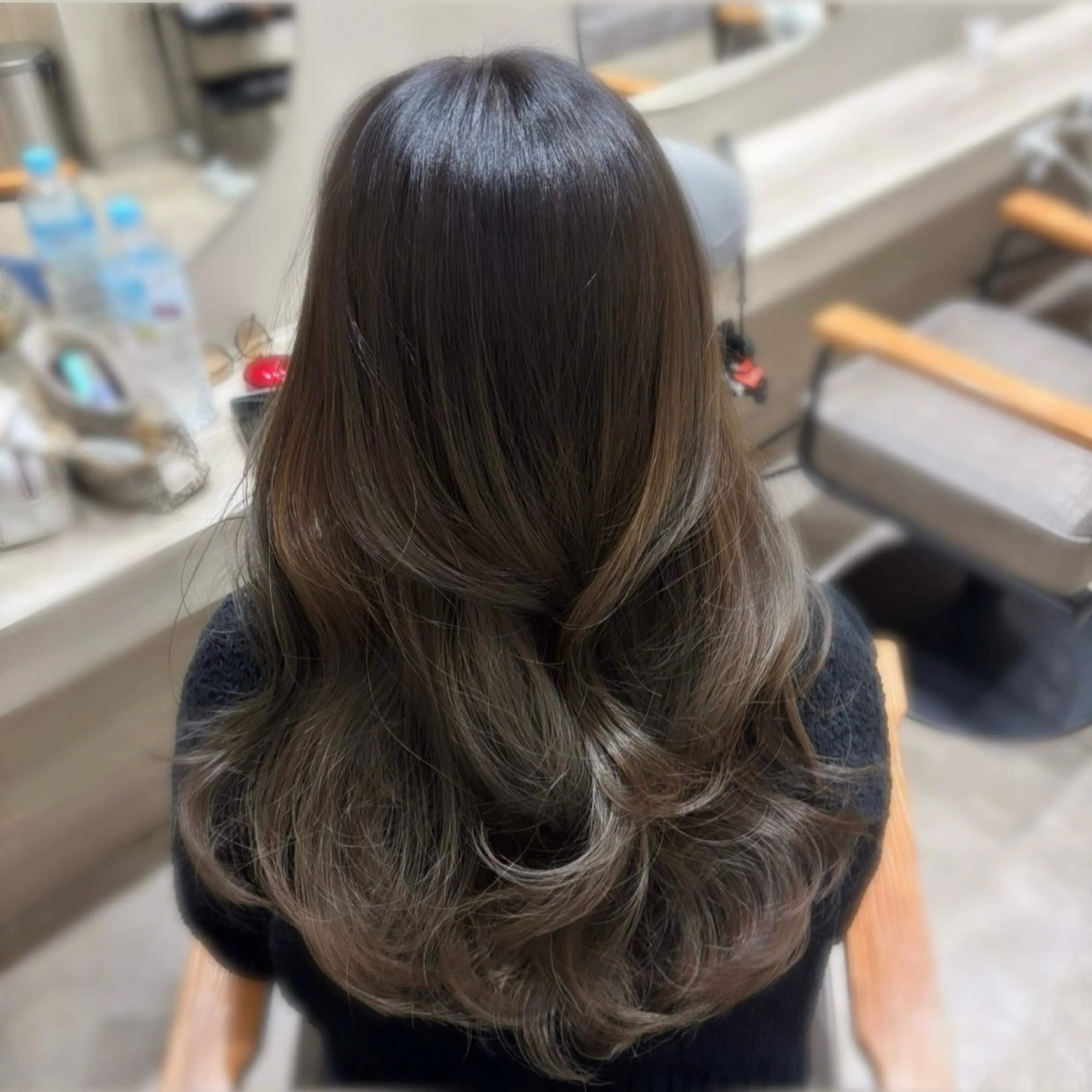 ロング カラー ブリーチ 透明感カラー グレージュ ヘアカラー トリートメント 🦋透明感艶カラー 🫧/Yuu🦋のヘアスタイル
