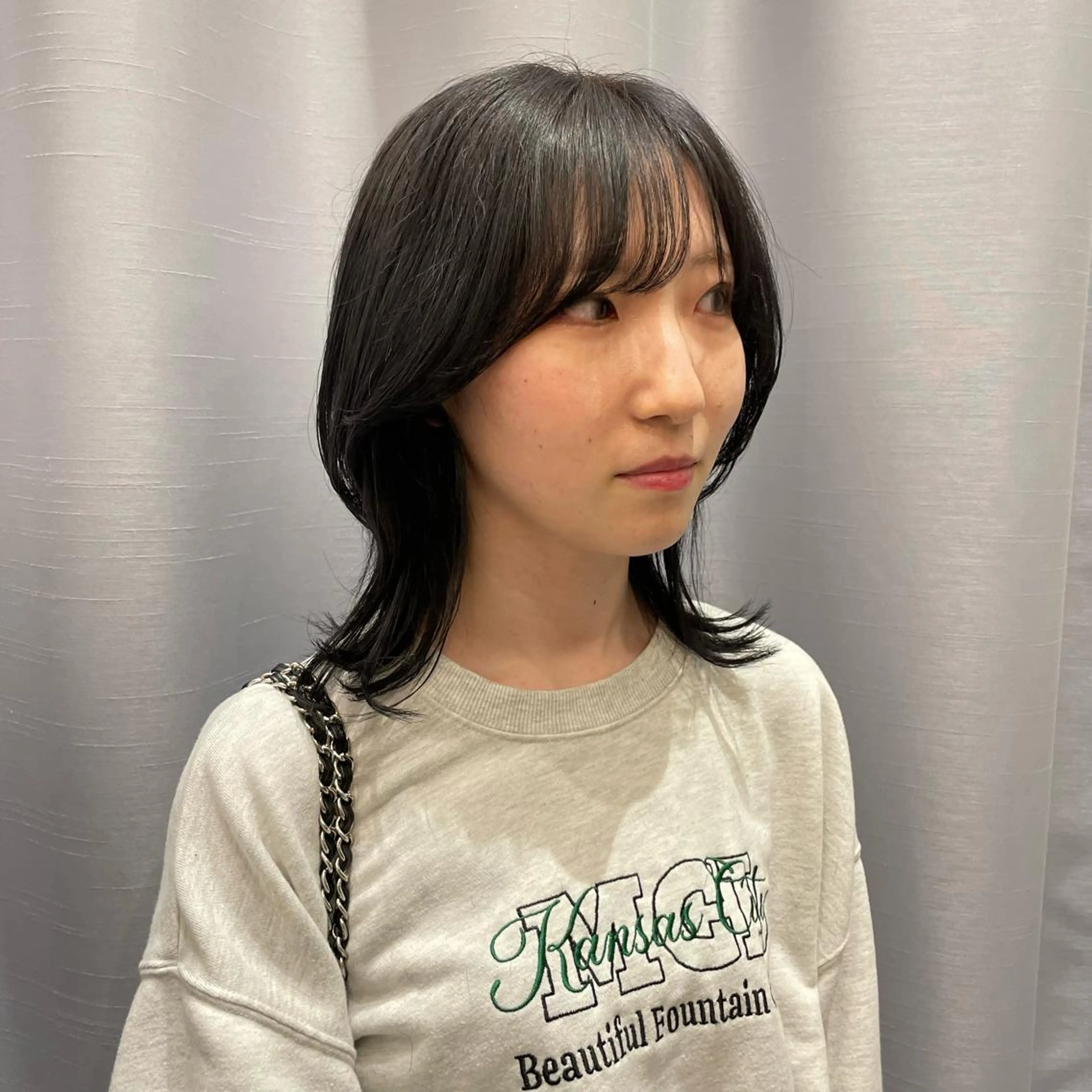 ミディアム カラー カット ヘアカラー トリートメント ブリーチ🪡 ボブ🧶レイヤーのヘアスタイル