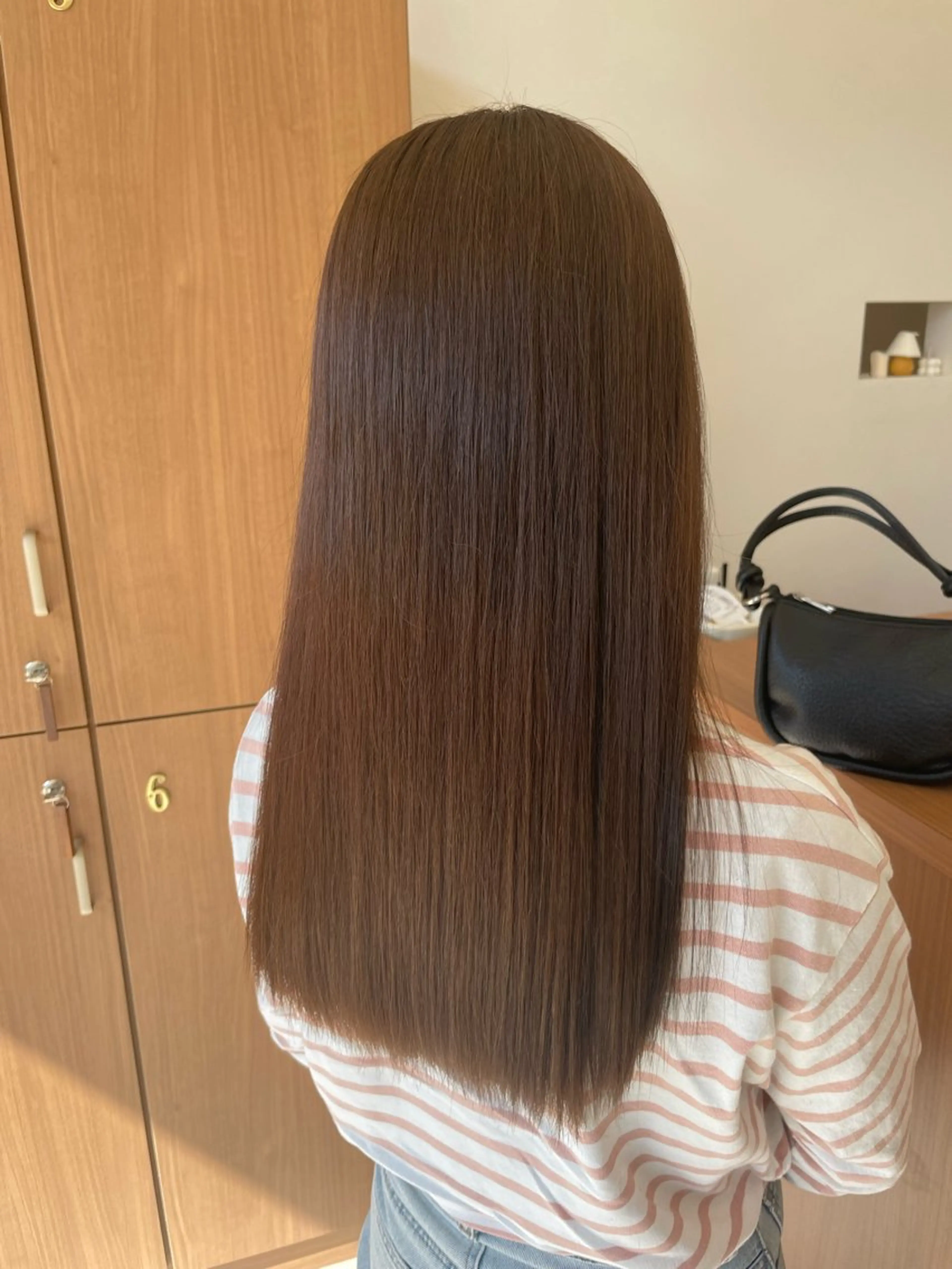 ロング 鈴木 梨瑚のヘアスタイル