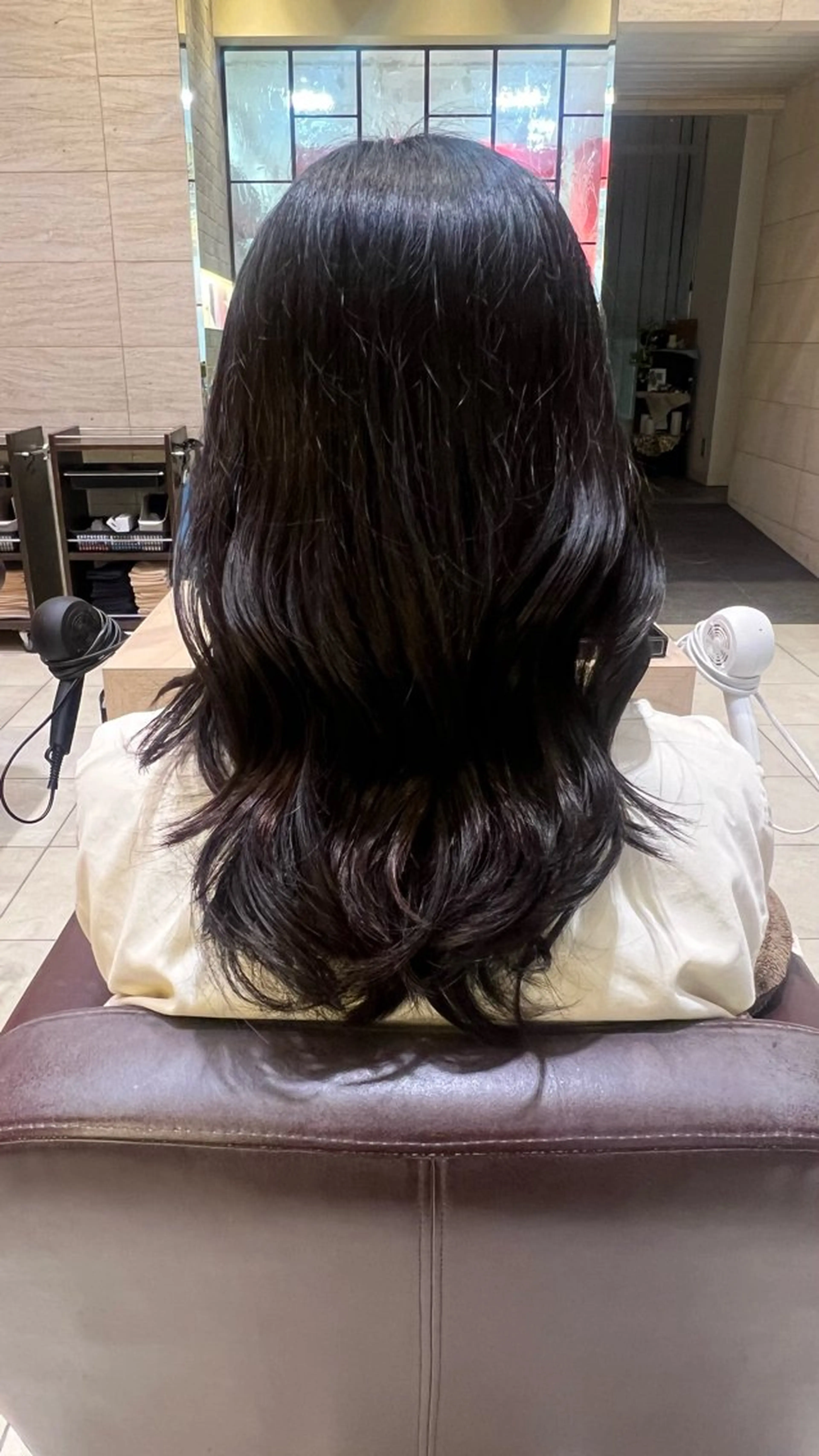 ロング 岡﨑 怜奈のヘアスタイル