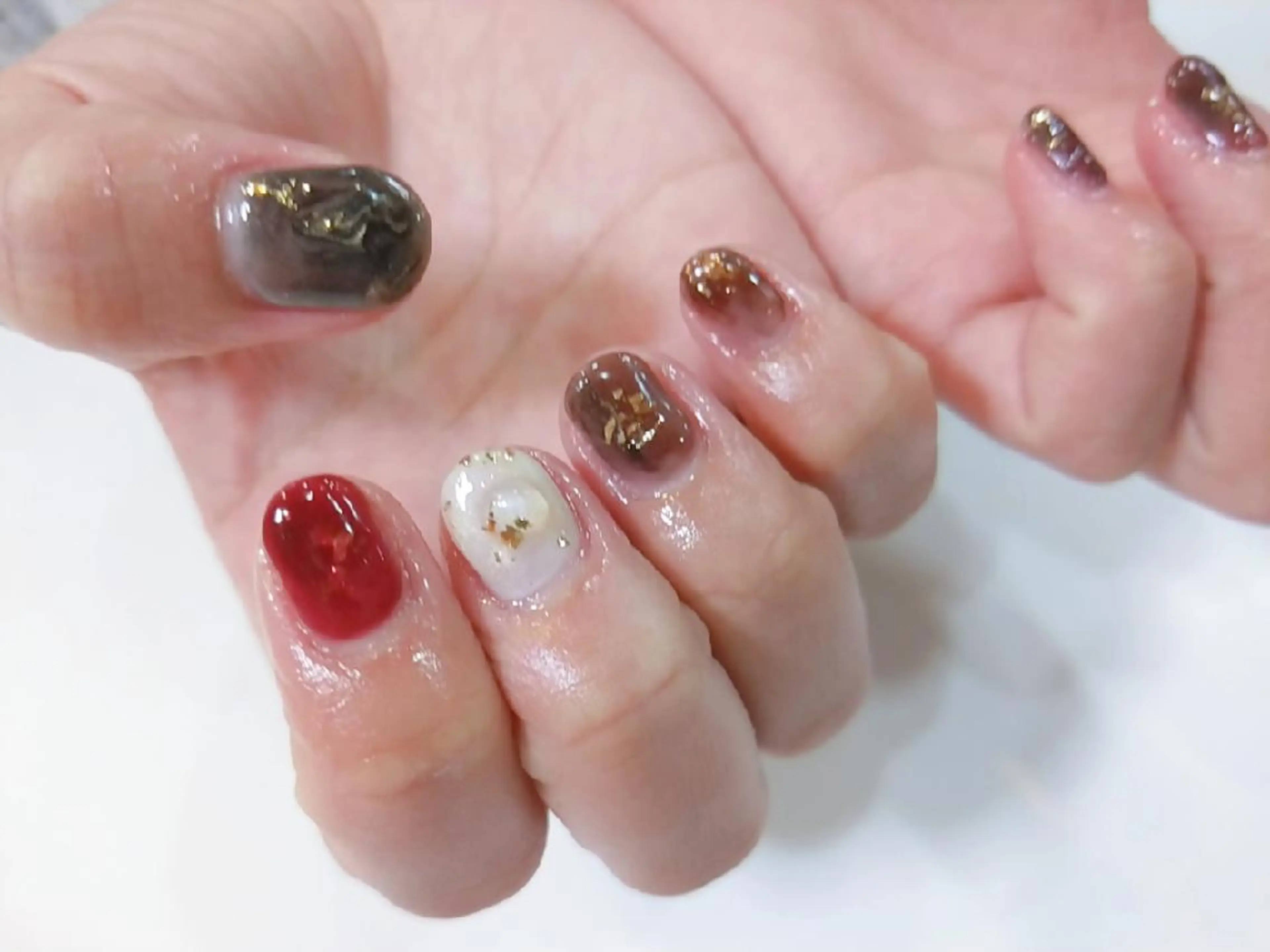 ネイル ハンドネイル ハンドケア R'well所属・はばすみれ🎀ﾈｲﾙ 光ﾌｪｲｼｬﾙ ﾍｱのネイルデザイン