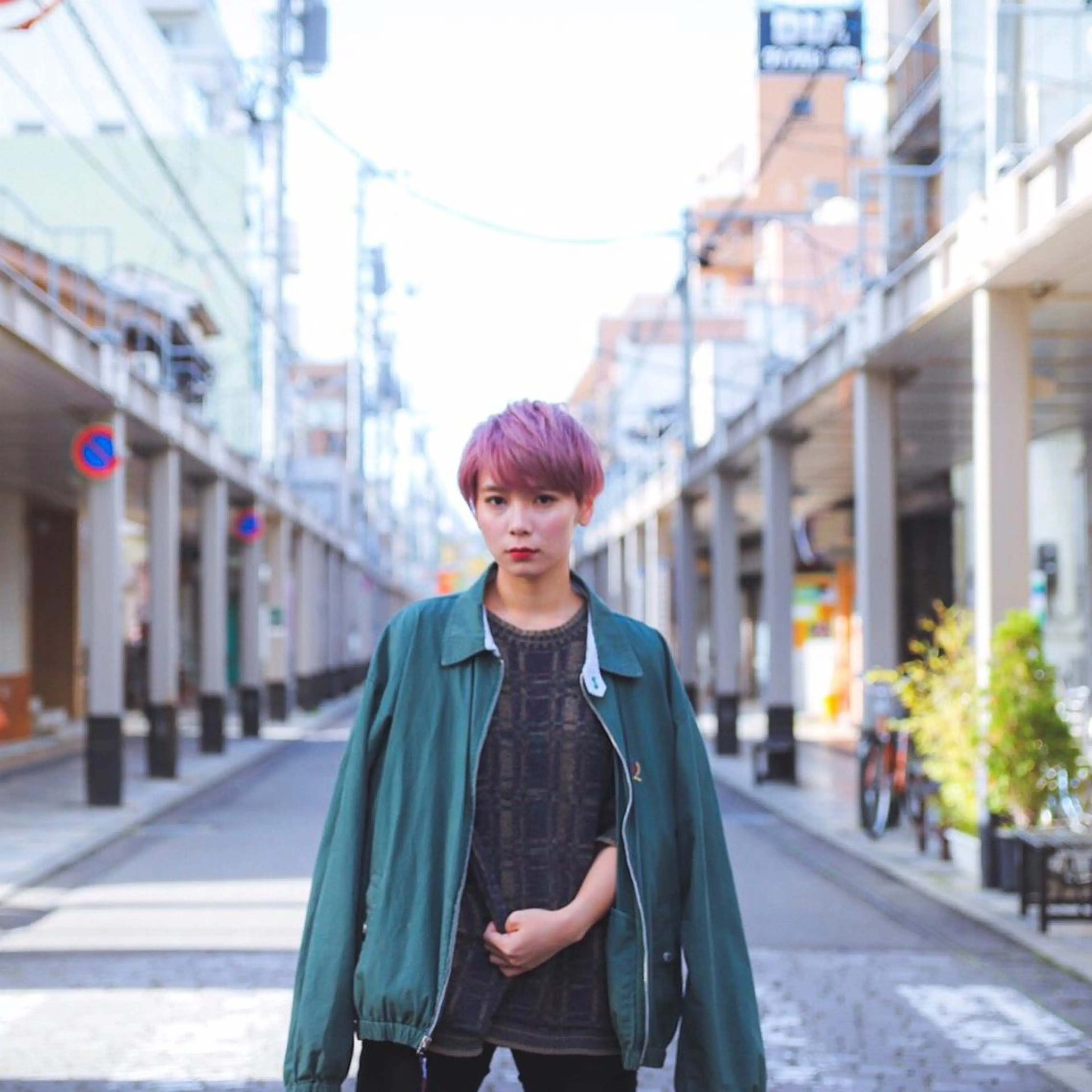 ショート カラー カット ヘアカラー パーマ トリートメント アブアイ所属・艶髪・酸性ストレート フリツのヘアスタイル