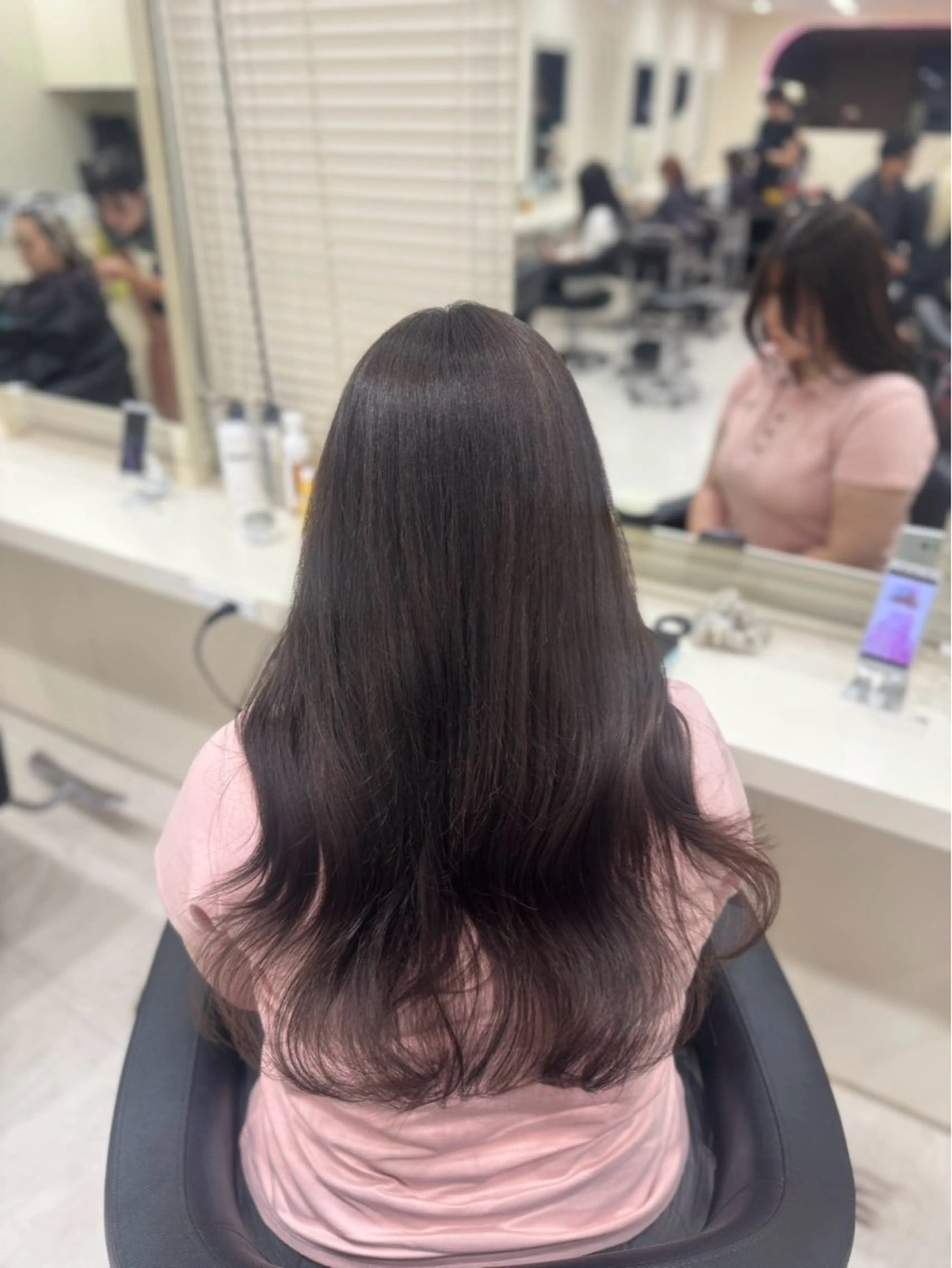 ロング カラー ヘアカラー トリートメント 近藤 芽依のヘアスタイル