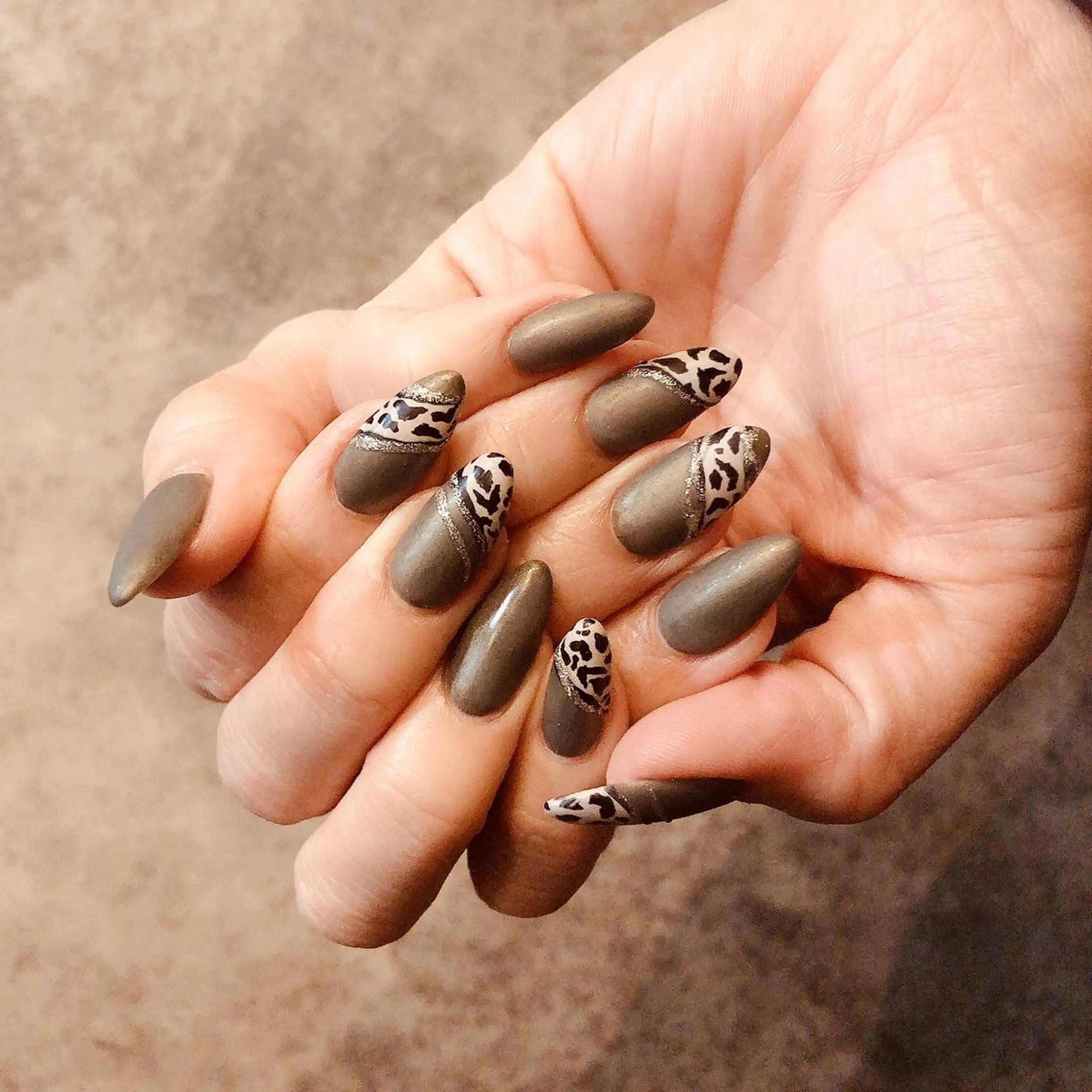 ネイル gorella Ａのネイルデザイン