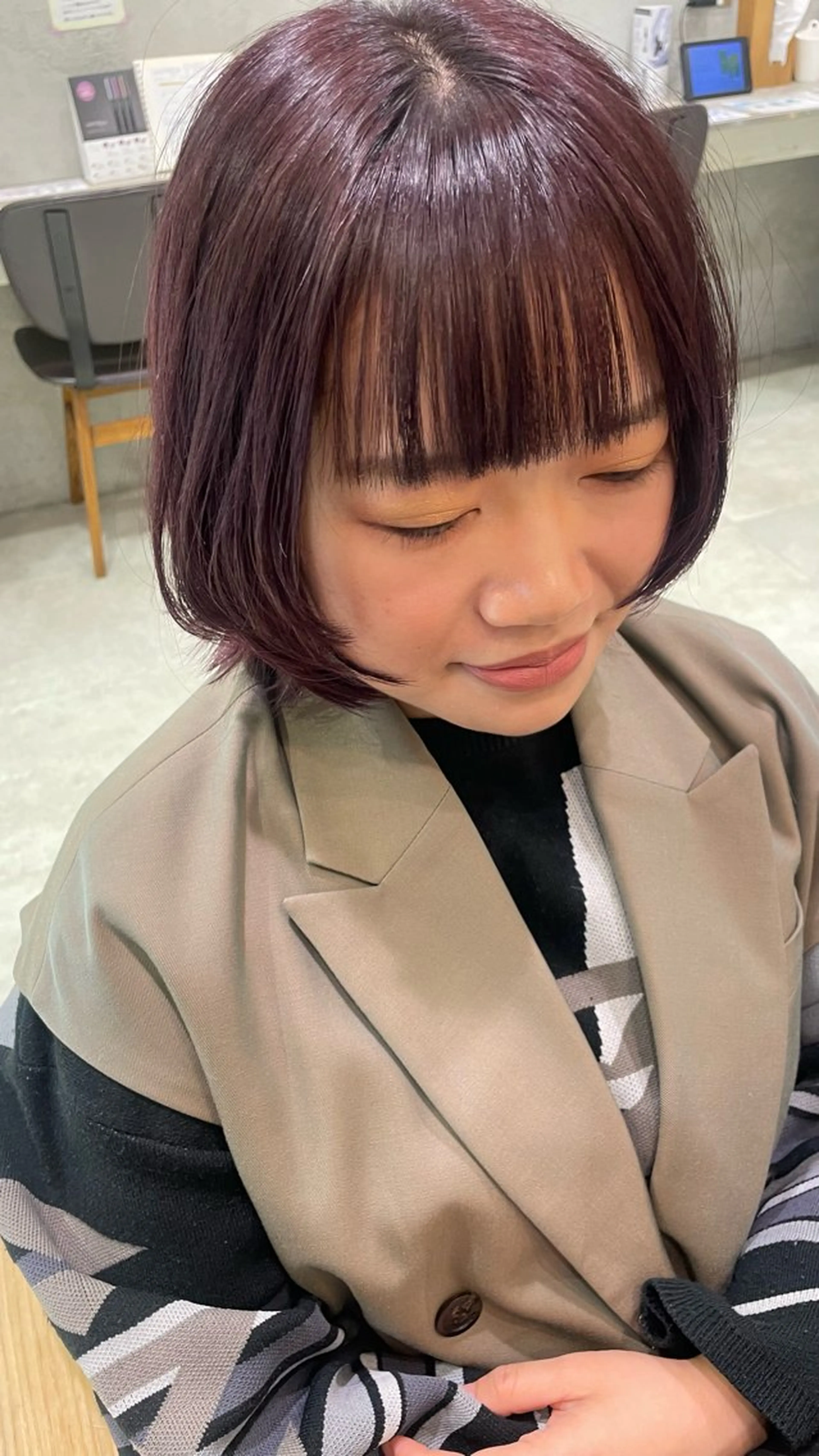 ショート カラー 髪質改善ストレート 🌈似合わせカットのヘアスタイル