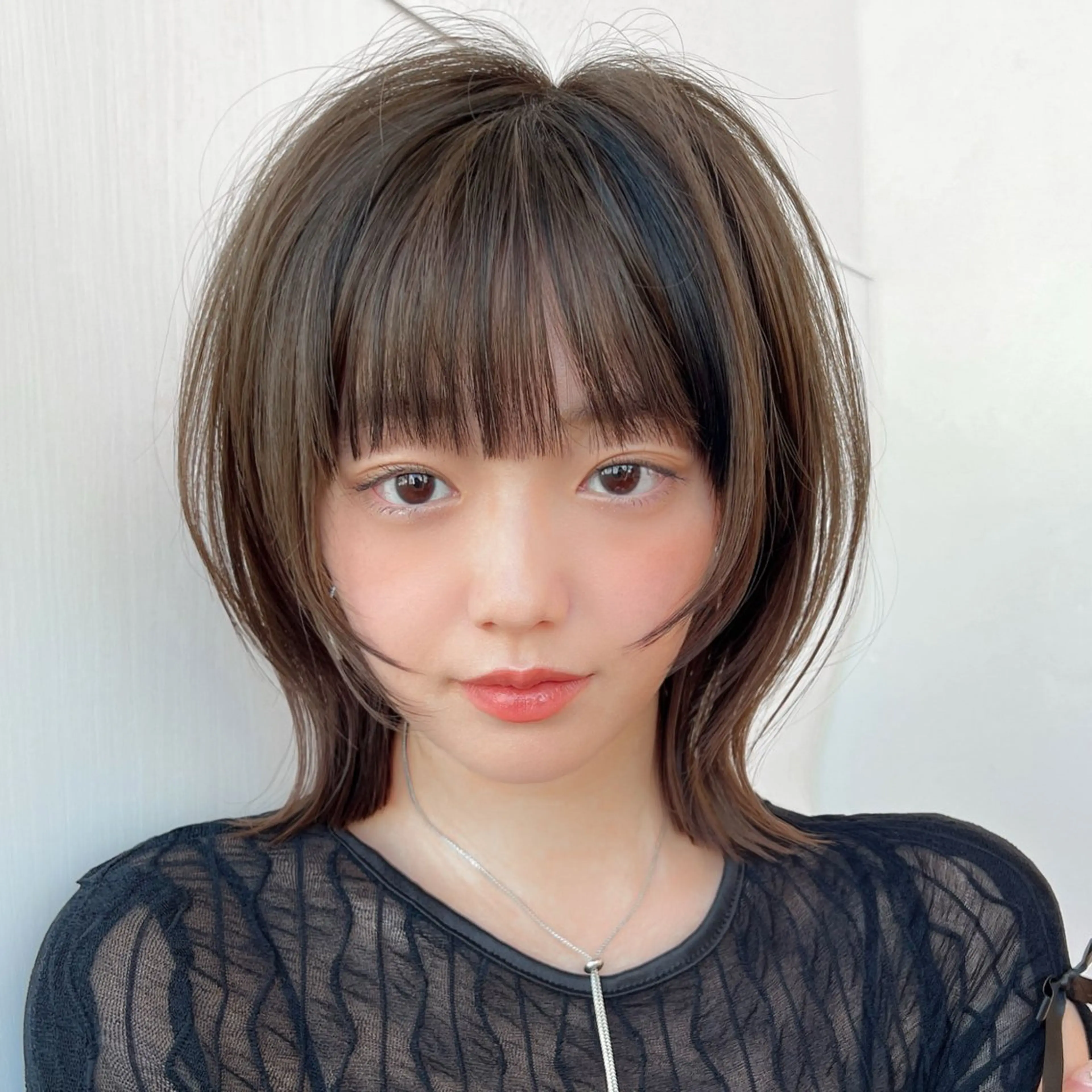 ミディアム ボブ 小顔カット ウルフカット ウルフボブ カット ヘアカラー トリートメント 市原 大翼のヘアスタイル