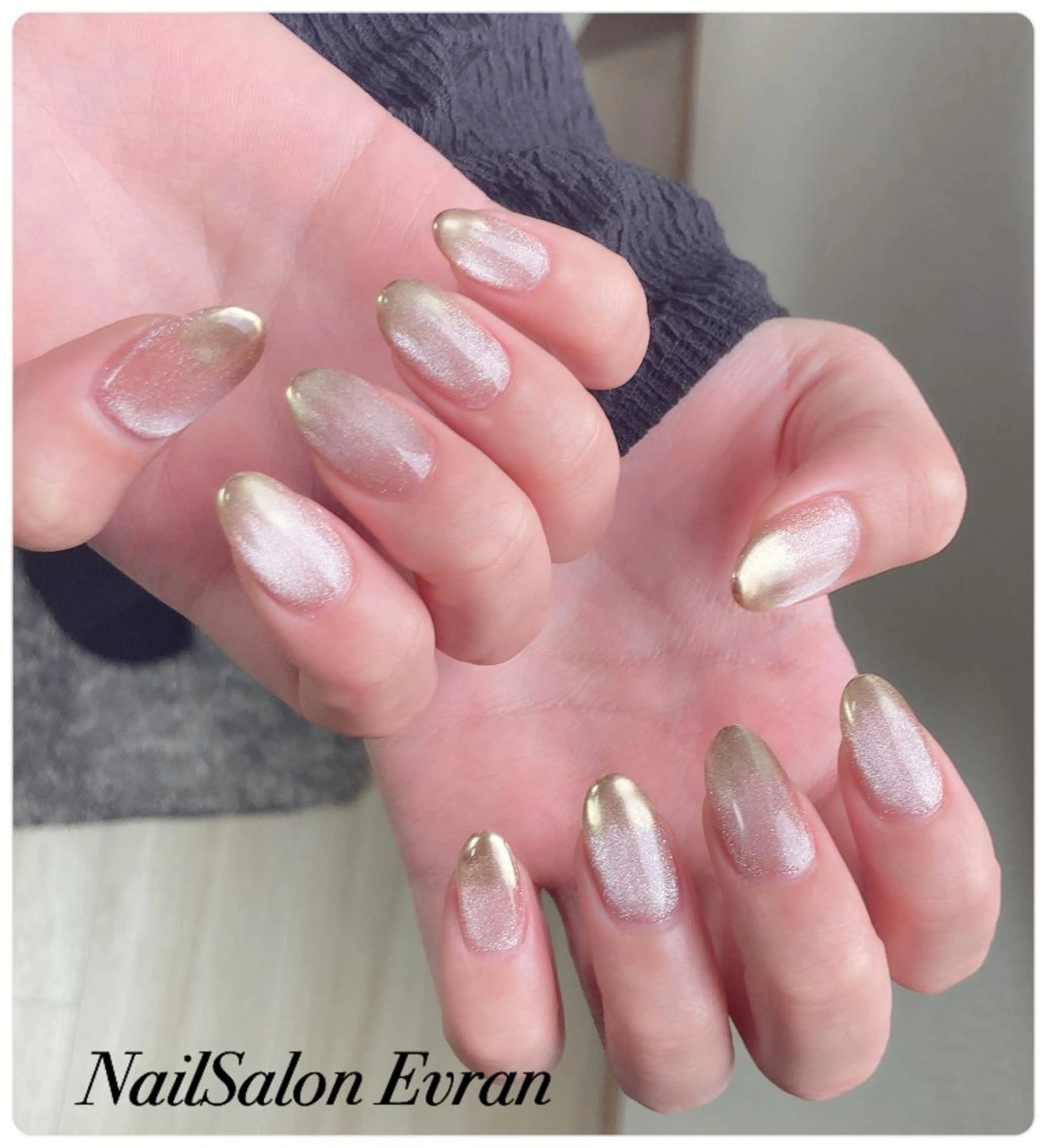 ネイル アートネイル フレンチネイル マグネットネイル 持ち込み ニュアンスネイル ハンドネイル Nail salon Evranのネイルデザイン