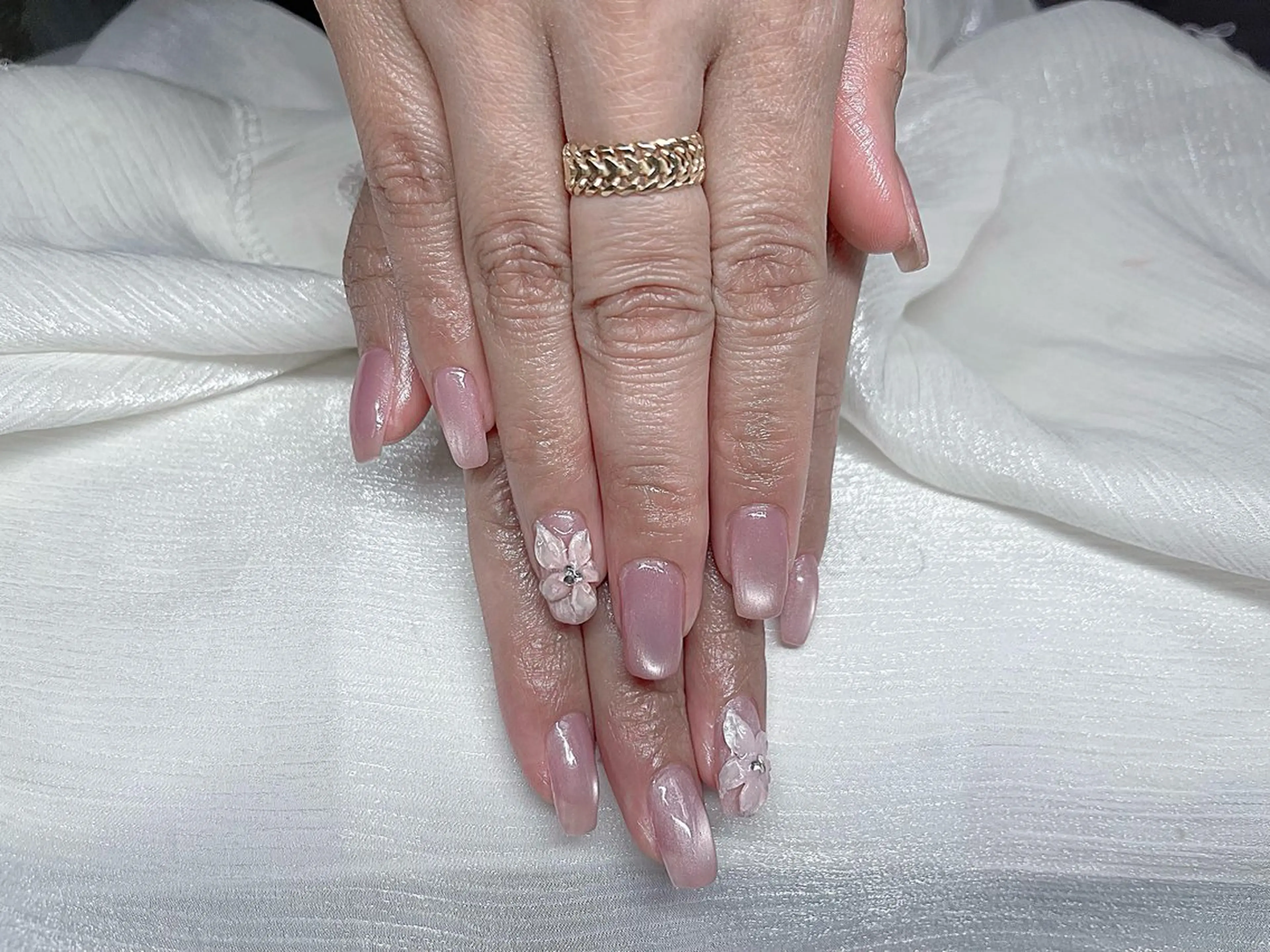 ネイル アートネイル オーロラネイル ガーリー キラキラネイル 韓国ネイル フットネイル nail salon  U所属・日向 あゆみのネイルデザイン