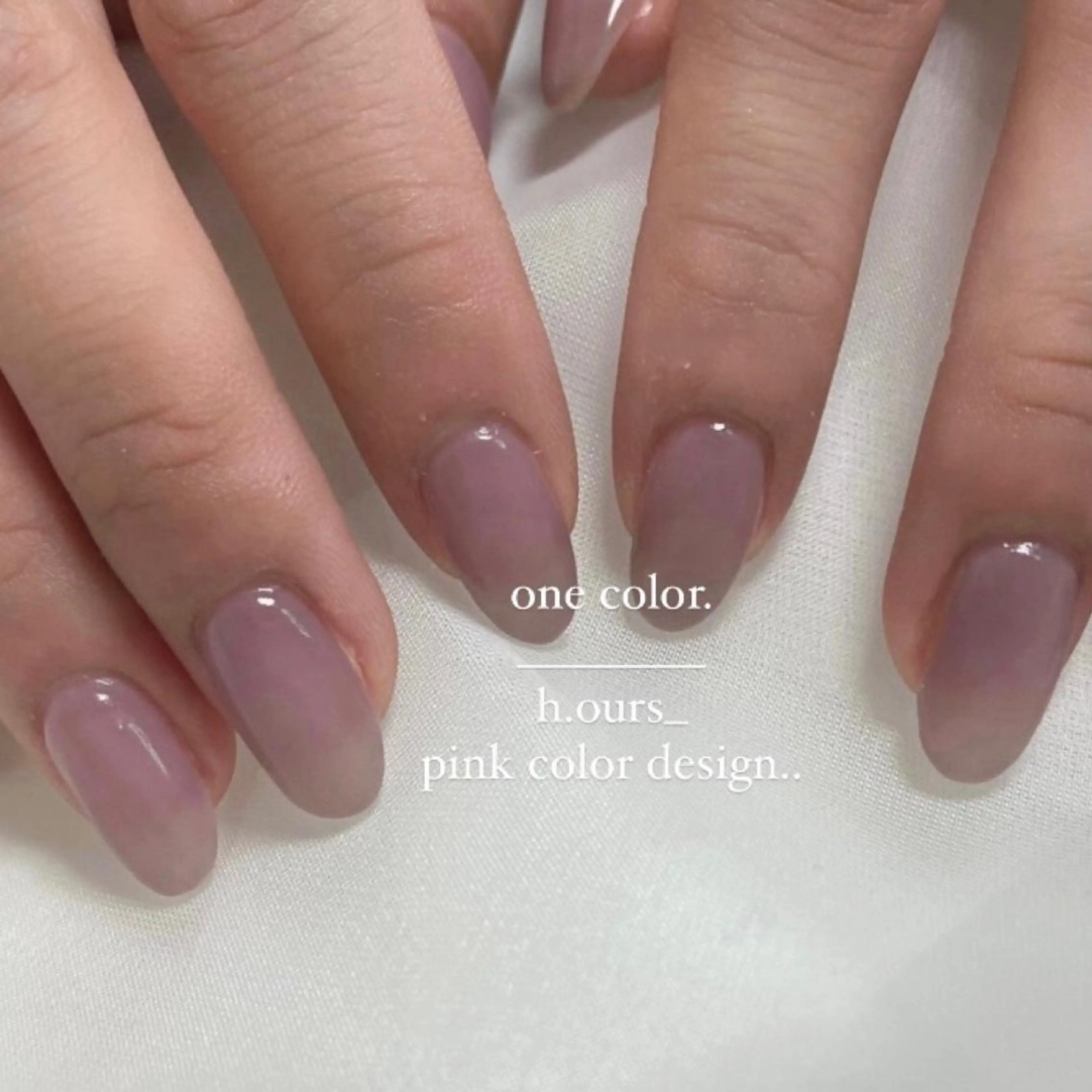 ネイル オフィスネイル ワンカラーネイル ピンク シンプルネイル h.ours _のネイルデザイン