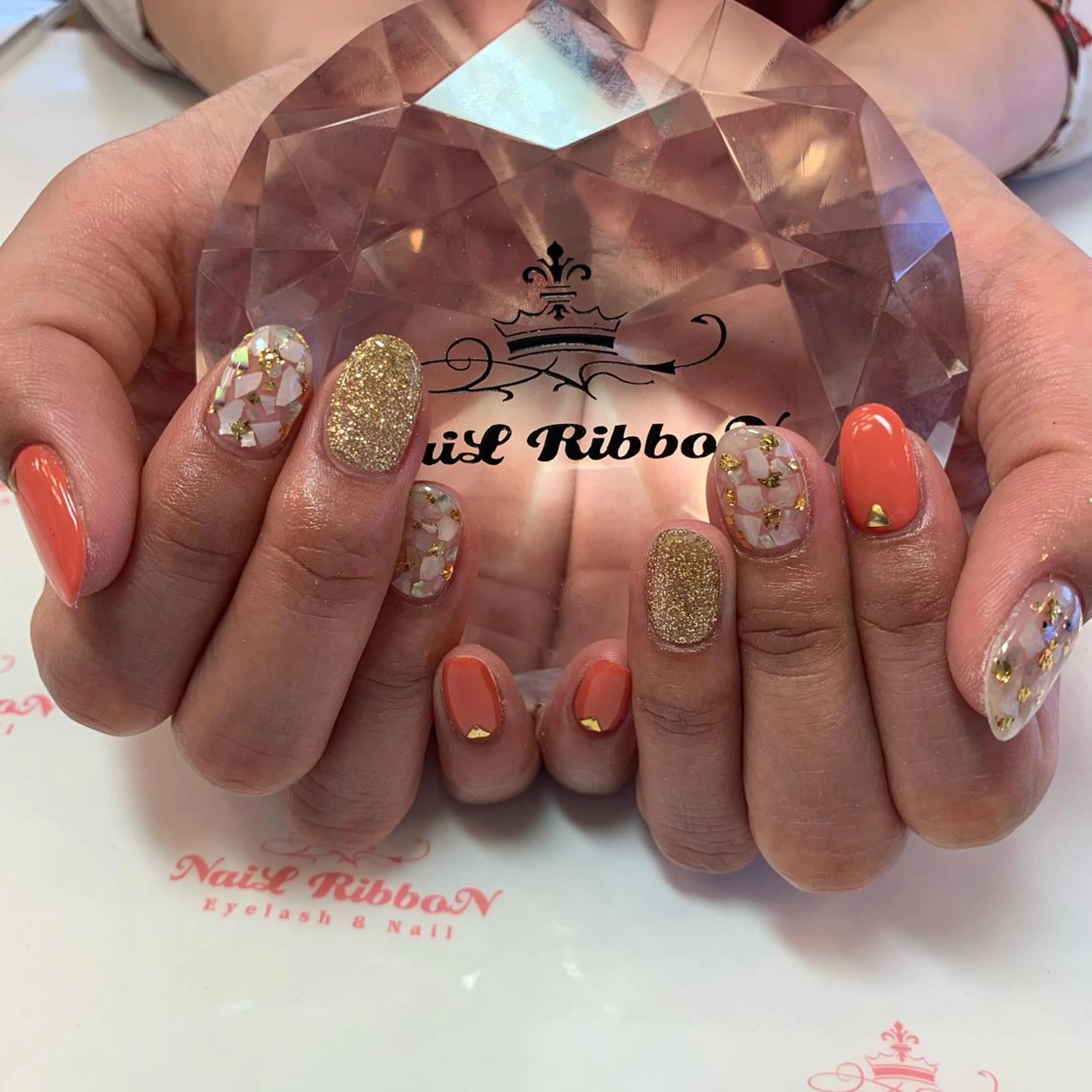 ネイル ネイルリボン 受付スタッフのネイルデザイン