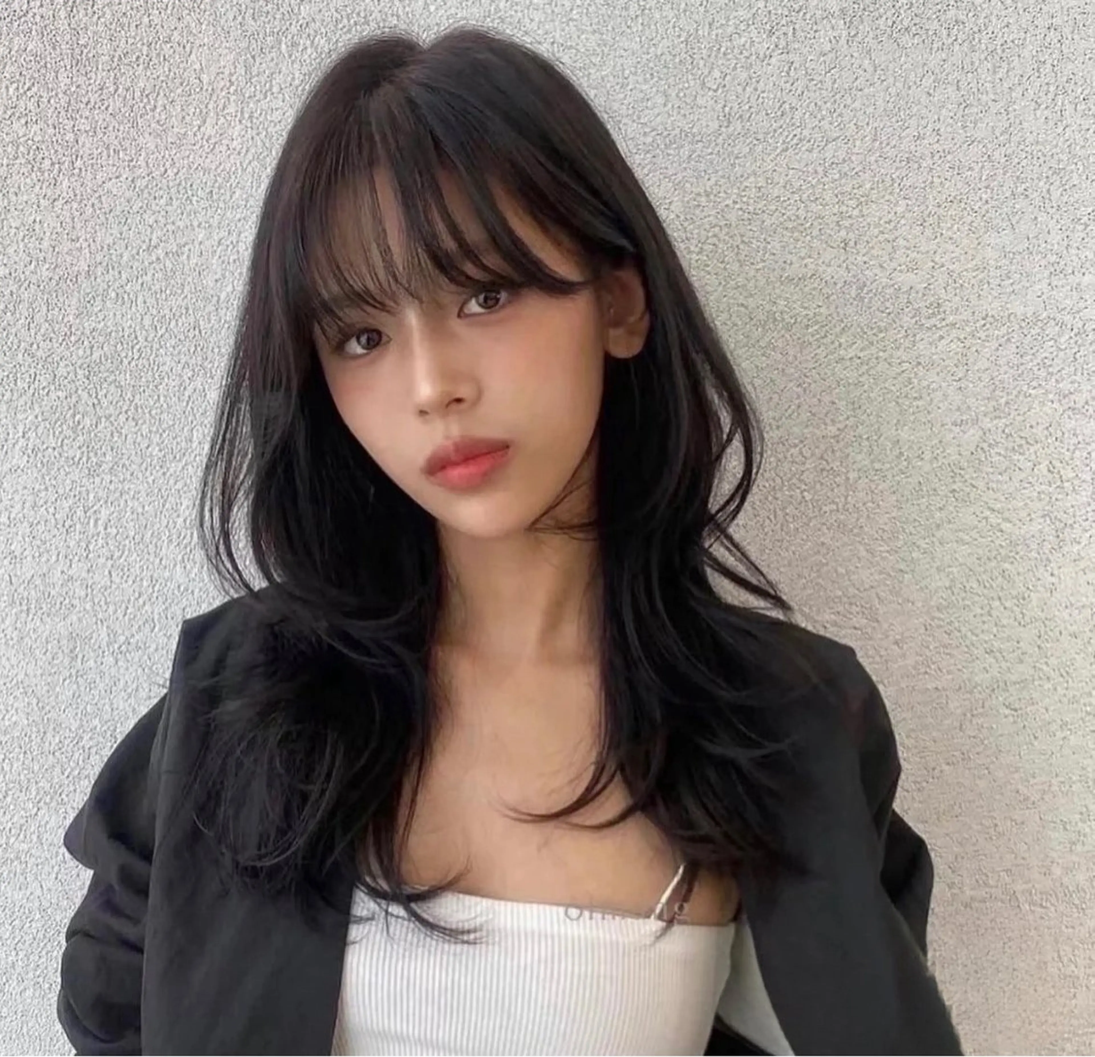 セミロング カラー レイヤーカット 外ハネヘア カット ヘアカラー トリートメント 鈴木 一貴のヘアスタイル