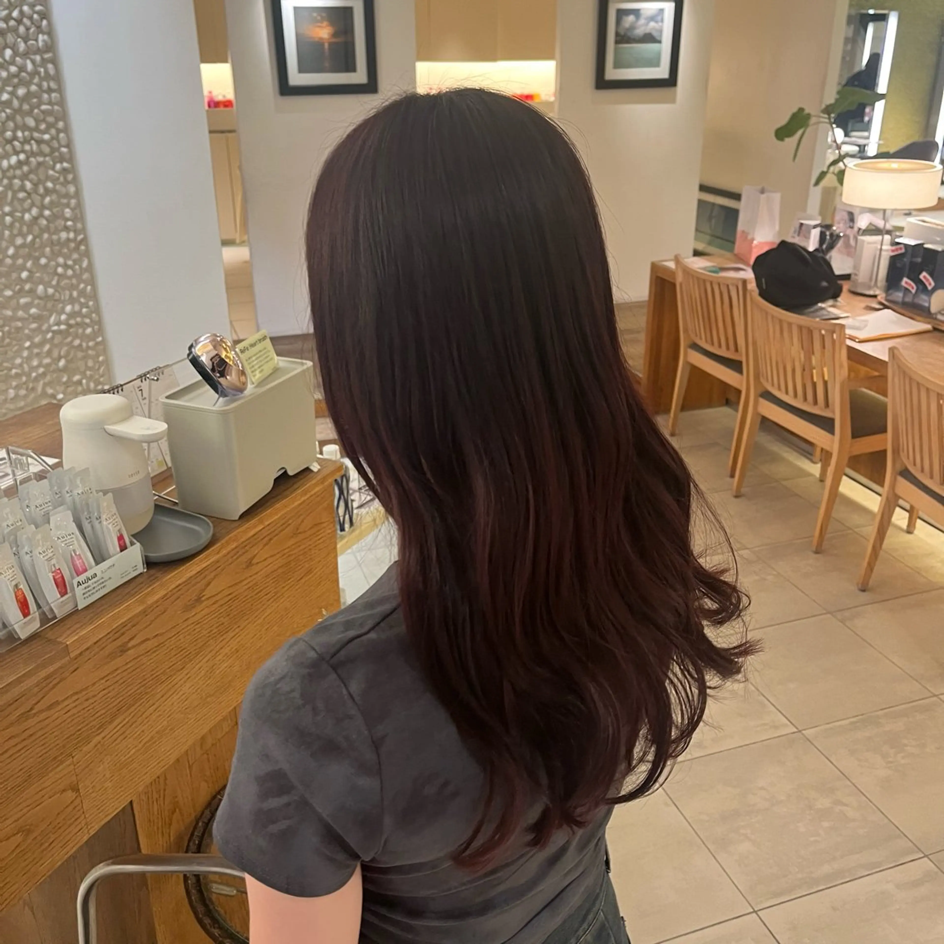 ロング カラー ブリーチ ヘアカラー 顔周りカット/ 透明感カラー/ユナのヘアスタイル