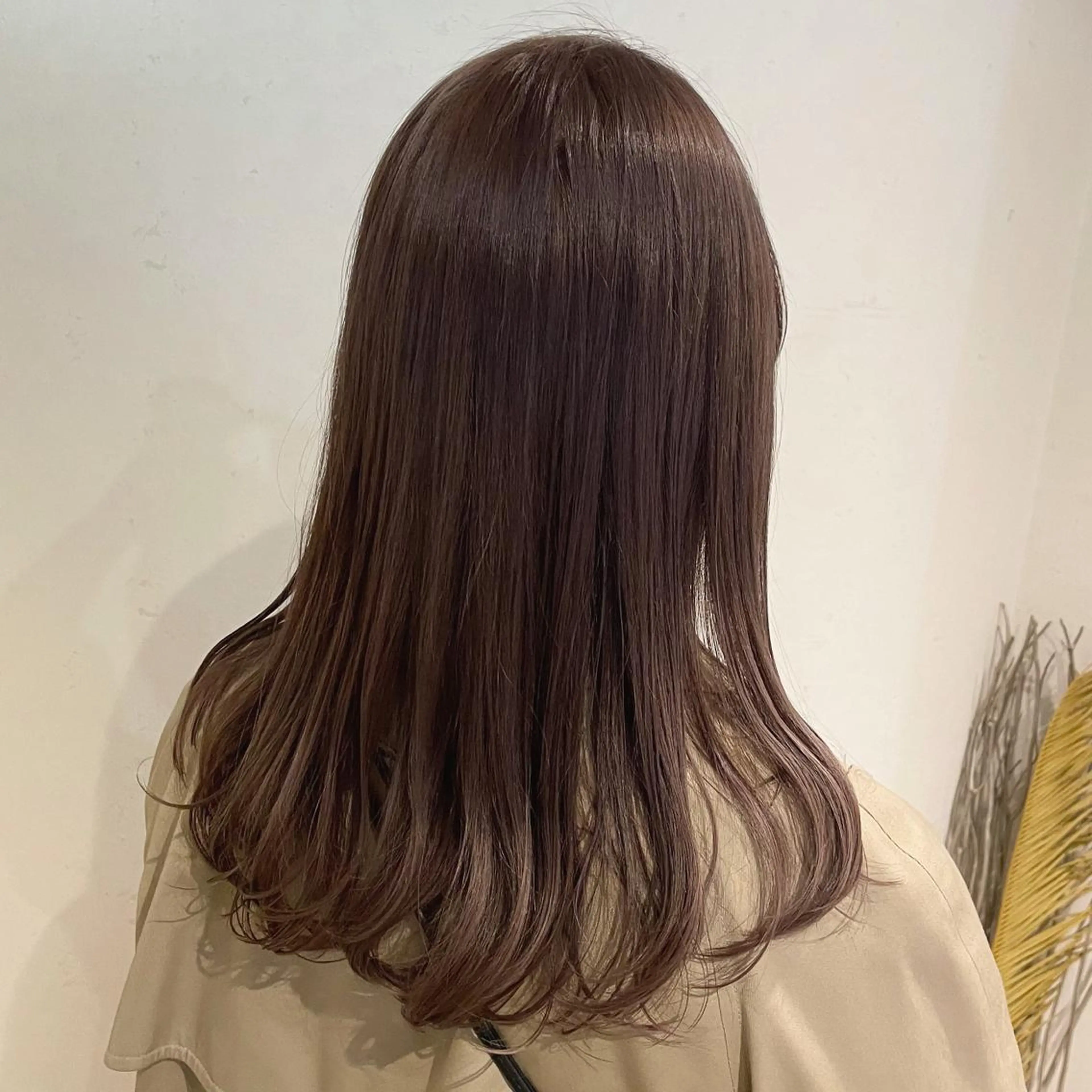 ミディアム カラー ベージュカラー ラベンダーカラー ラベンダーベージュ カット ヘアカラー トリートメント kitin  吉祥寺 山岸花のヘアスタイル