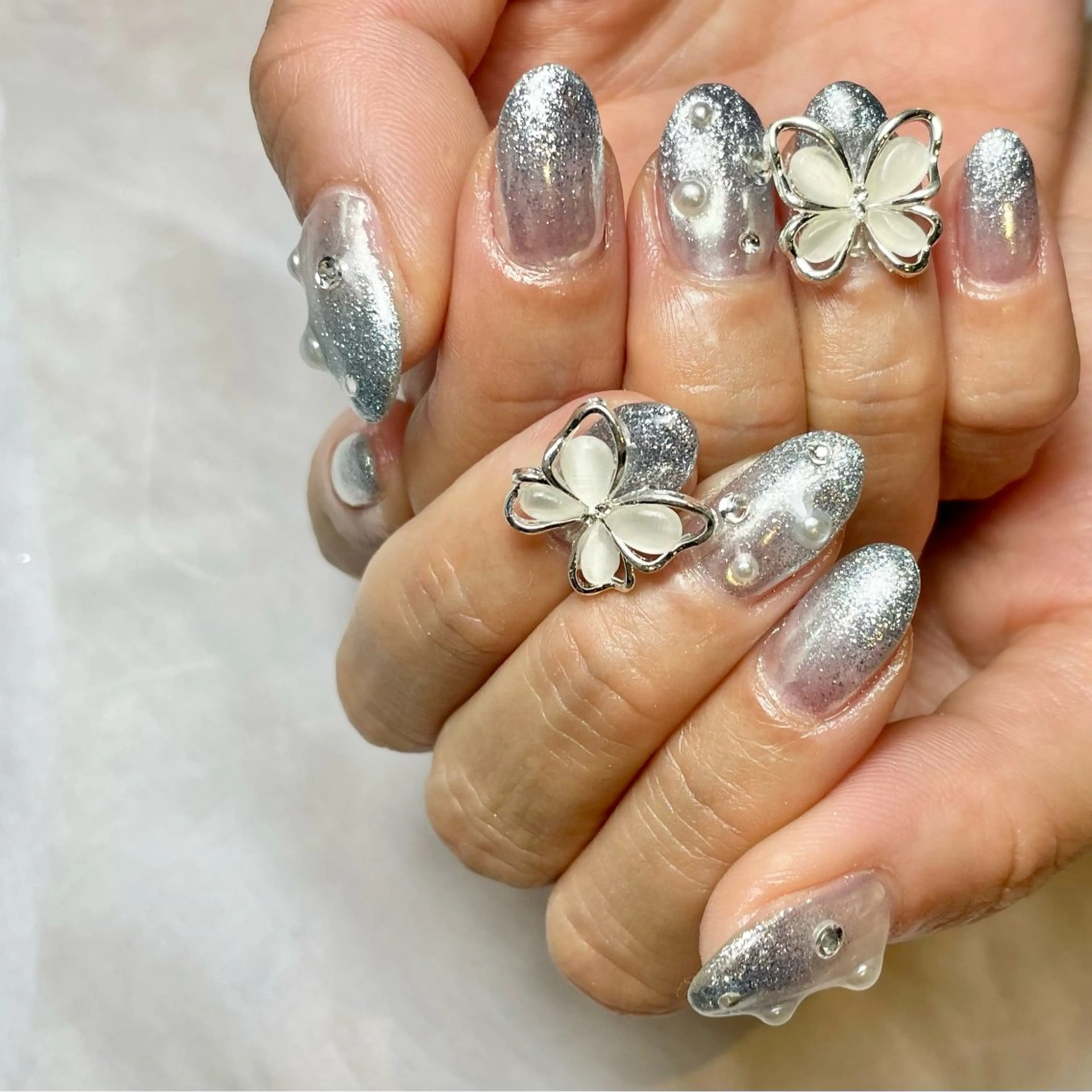 ネイル ブルー ホワイト ハンドネイル Reflection marikoのネイルデザイン