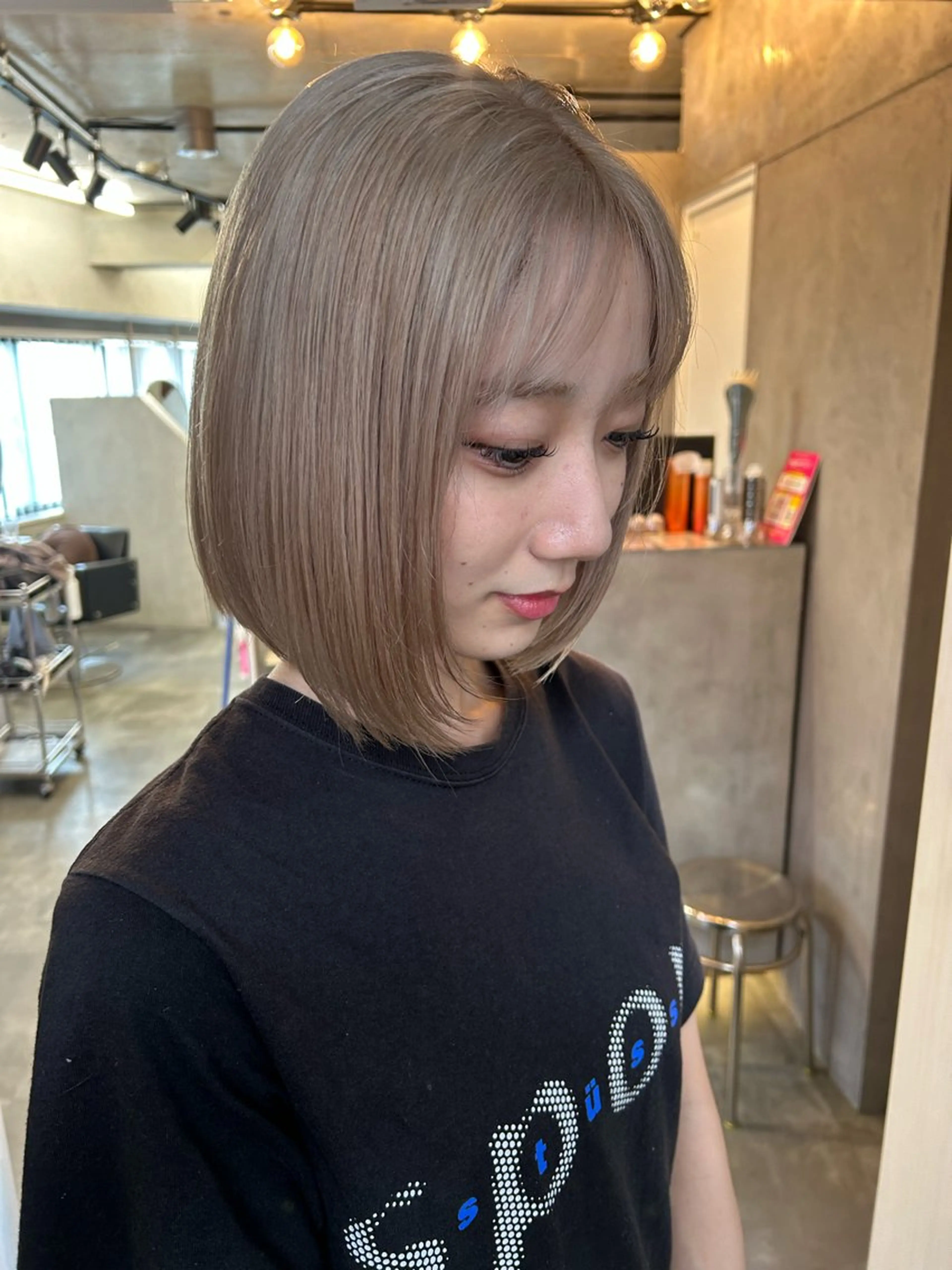 ミディアム カラー Haru/THREE …by velvetのヘアスタイル