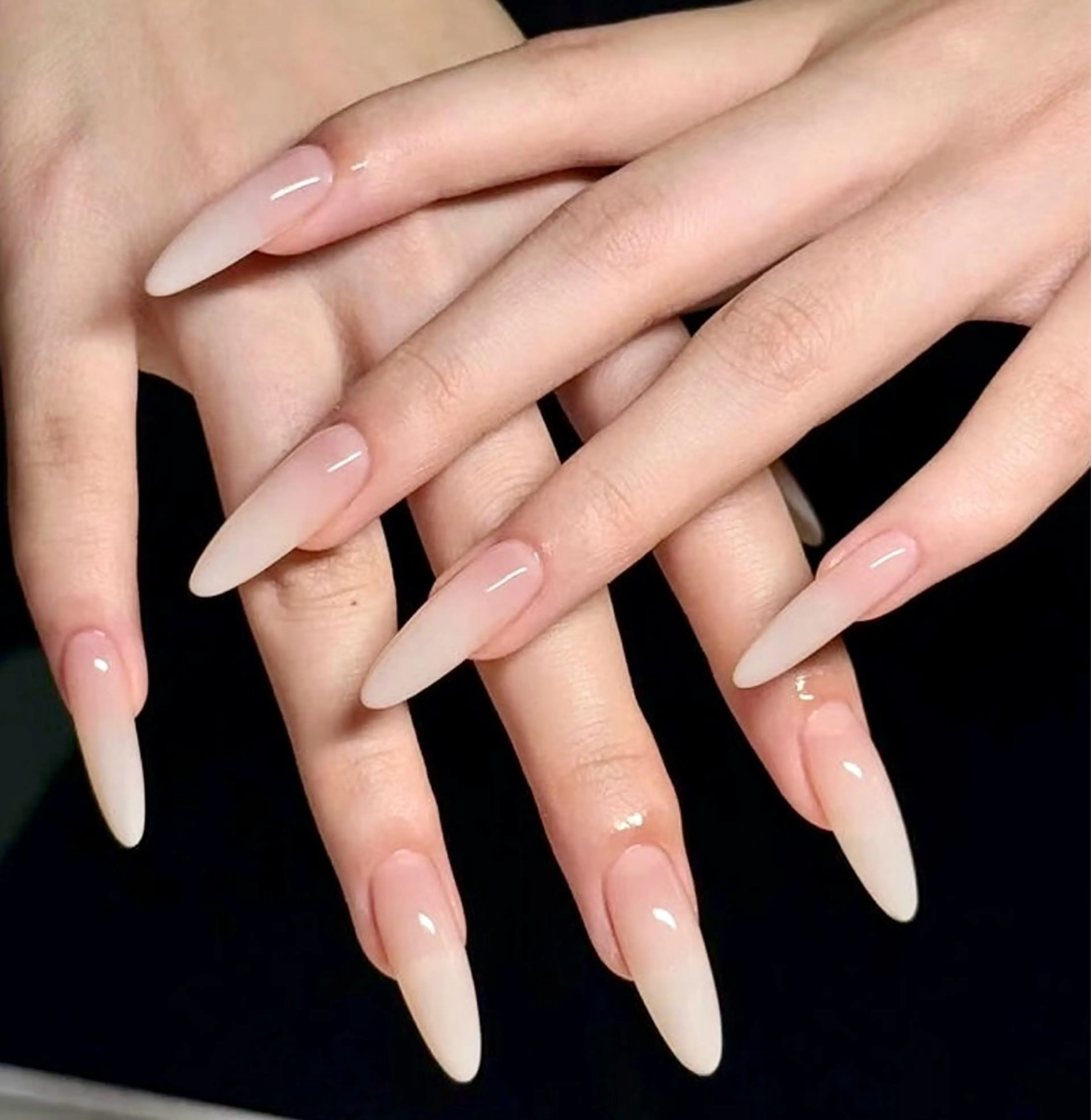 ネイル アートネイル オーロラネイル チークネイル 長さ出し フレンチネイル ハンドネイル ハンドケア Yumi Nail Seiのネイルデザイン