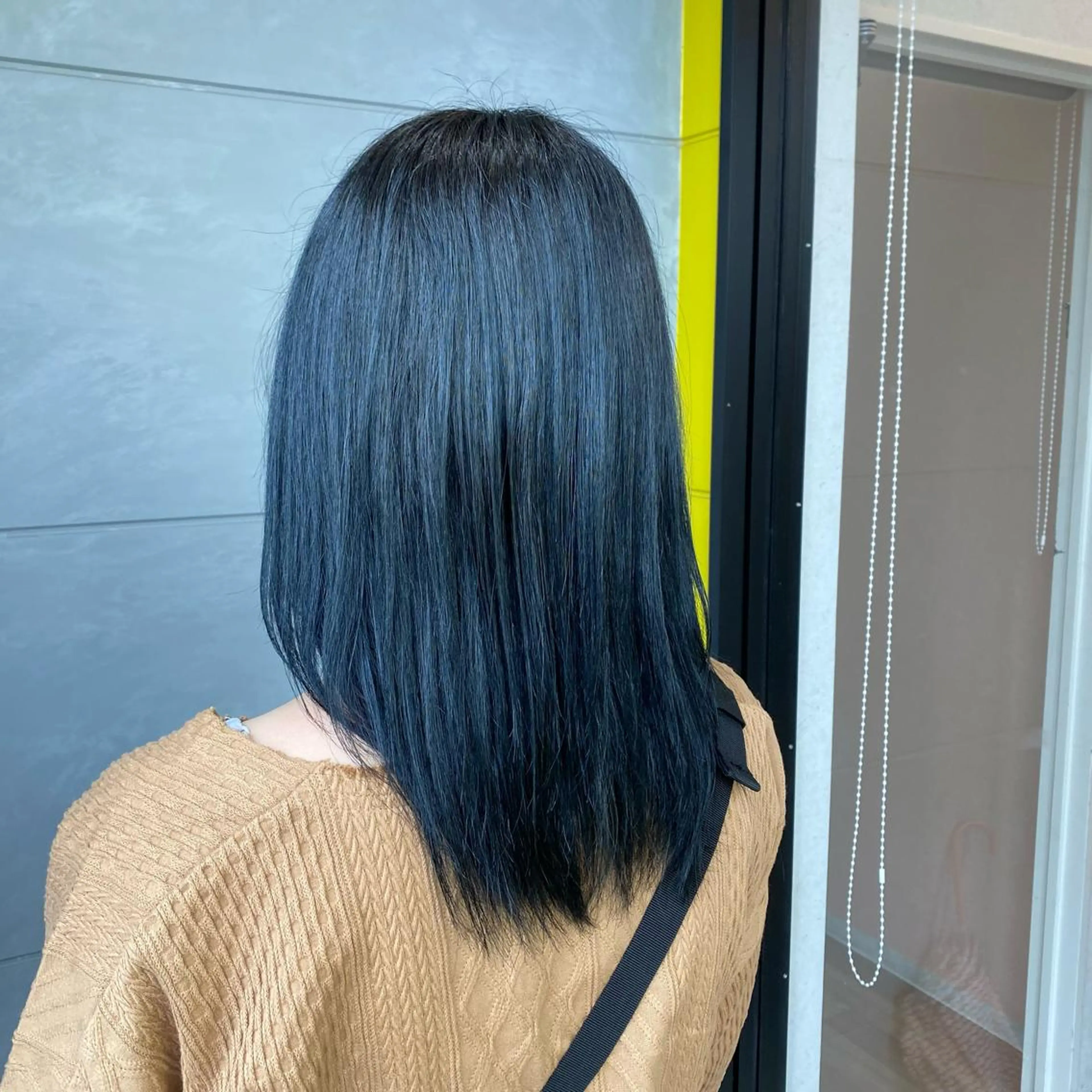 セミロング カラー 天池 結衣のヘアスタイル