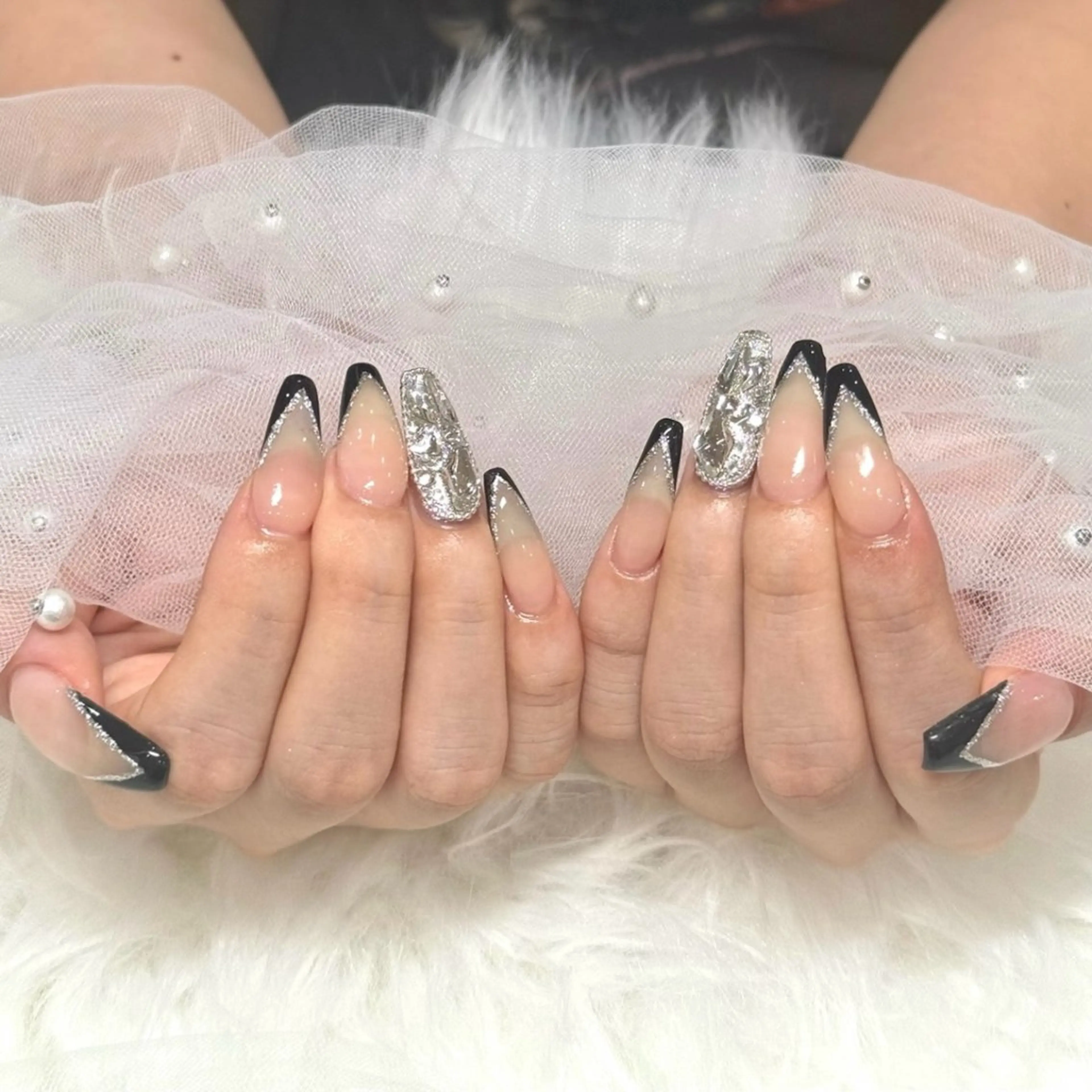 ネイル 𝘉𝘢𝘣𝘦𝘭 𝘜𝘮𝘪のネイルデザイン