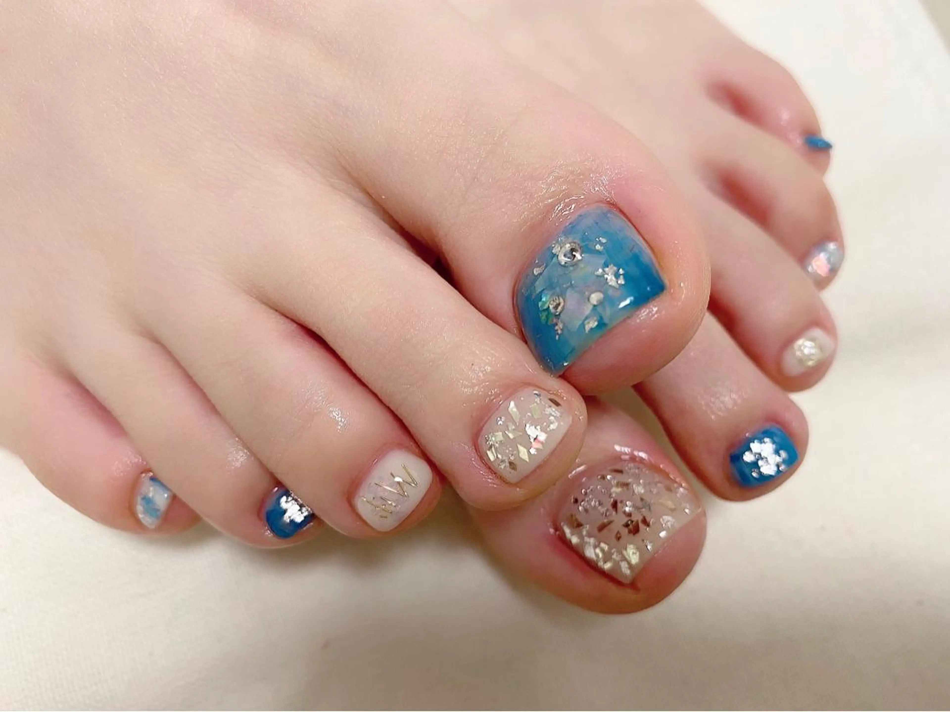 ネイル フットネイル 💅fleur Ayumiのネイルデザイン