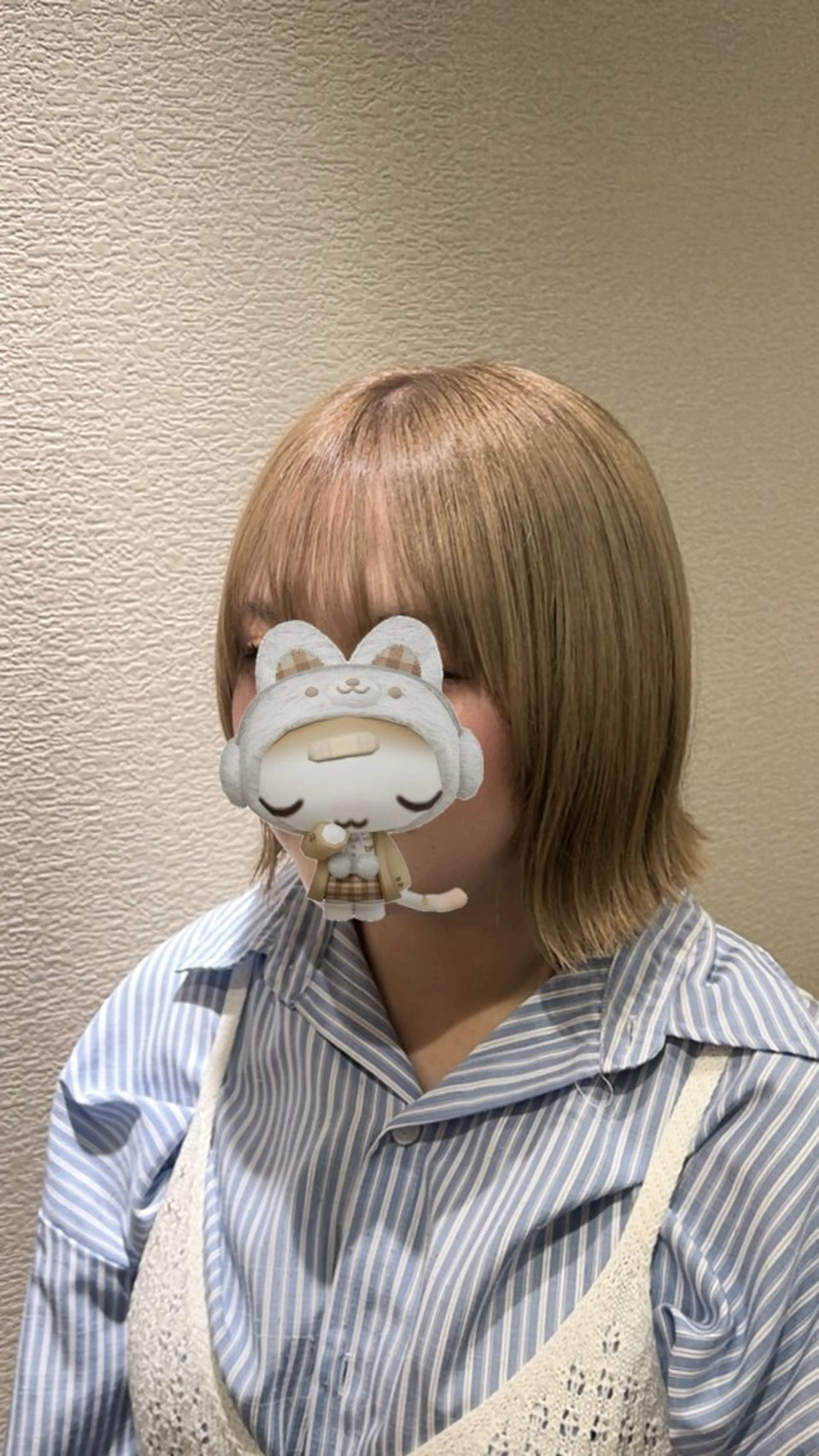 ミディアム カラー 小野 眞白のヘアスタイル