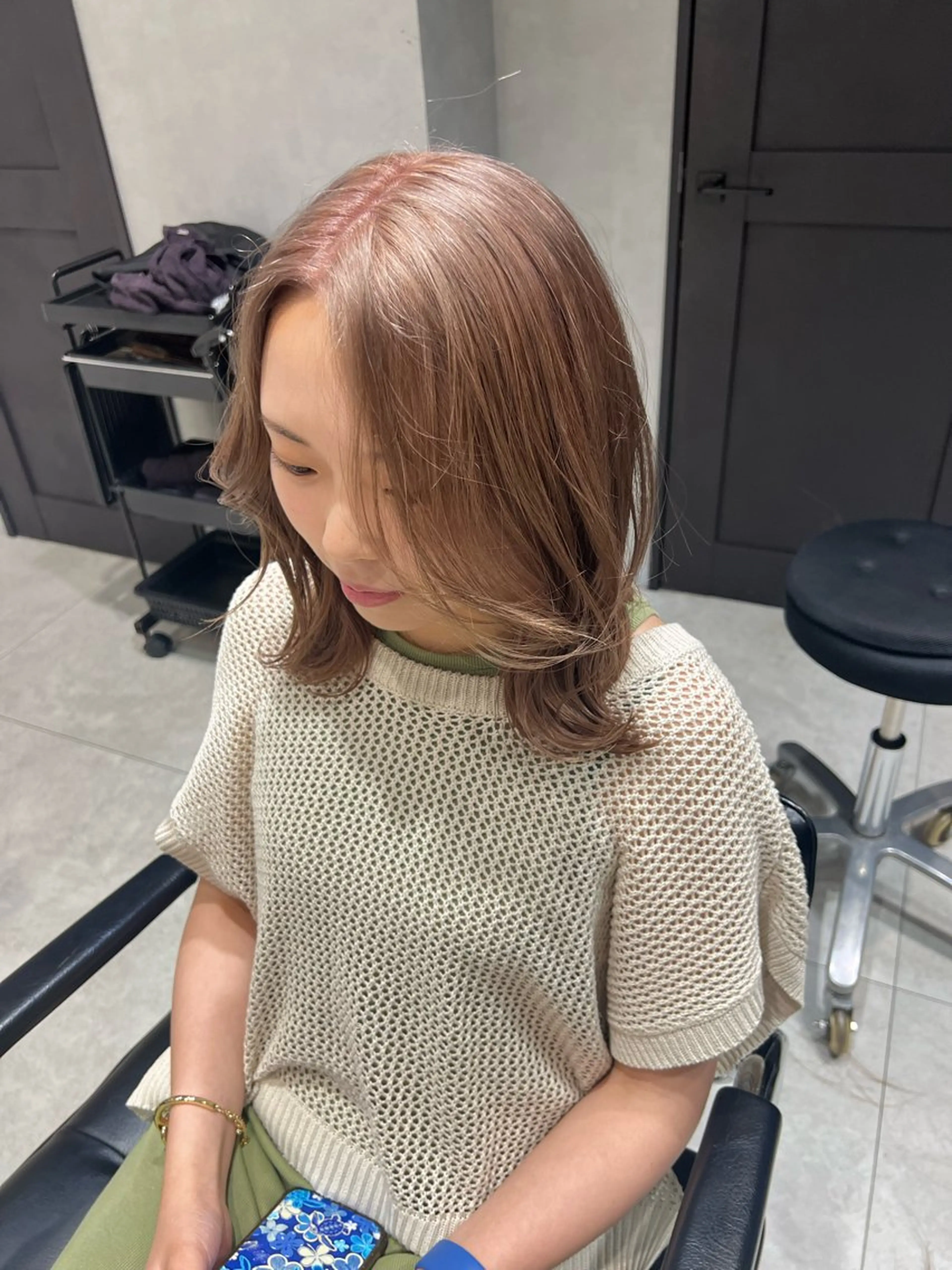 ミディアム カラー 曲がる縮毛矯正 バレイヤージュ森田のヘアスタイル