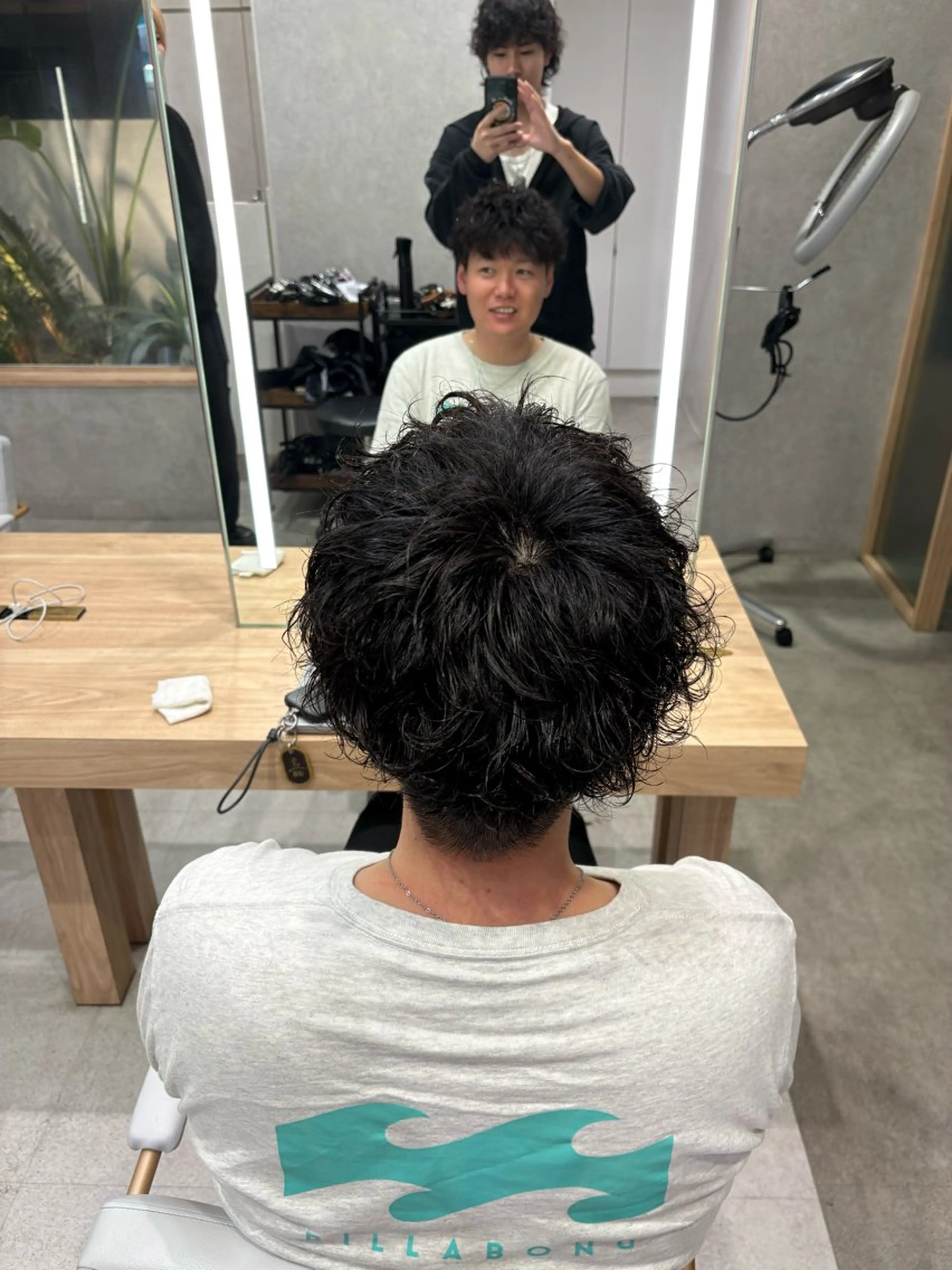 パーマ メンズ 縮毛矯正& 透明感カラー✨レオのヘアスタイル