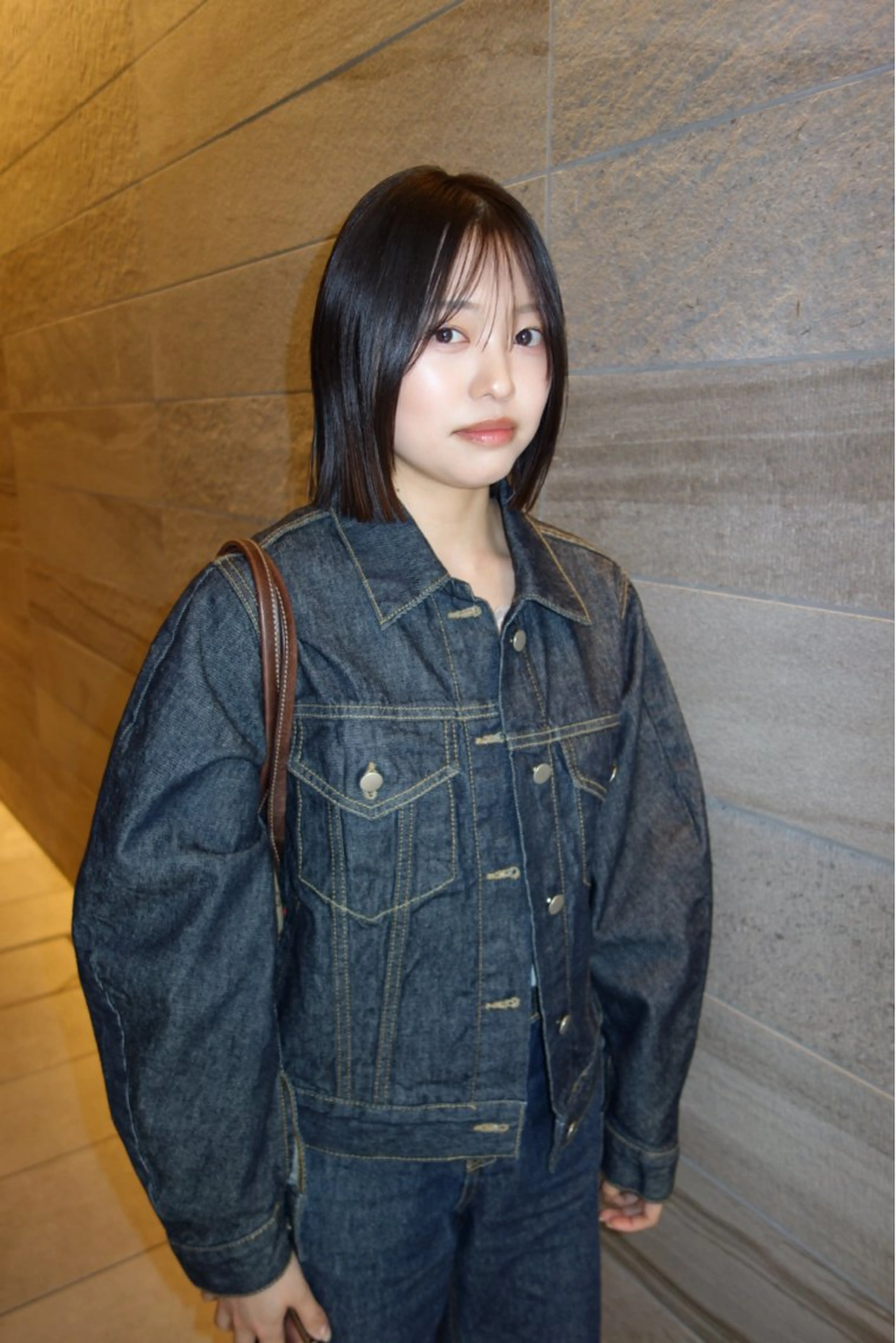 ミディアム 難波 晃助のヘアスタイル