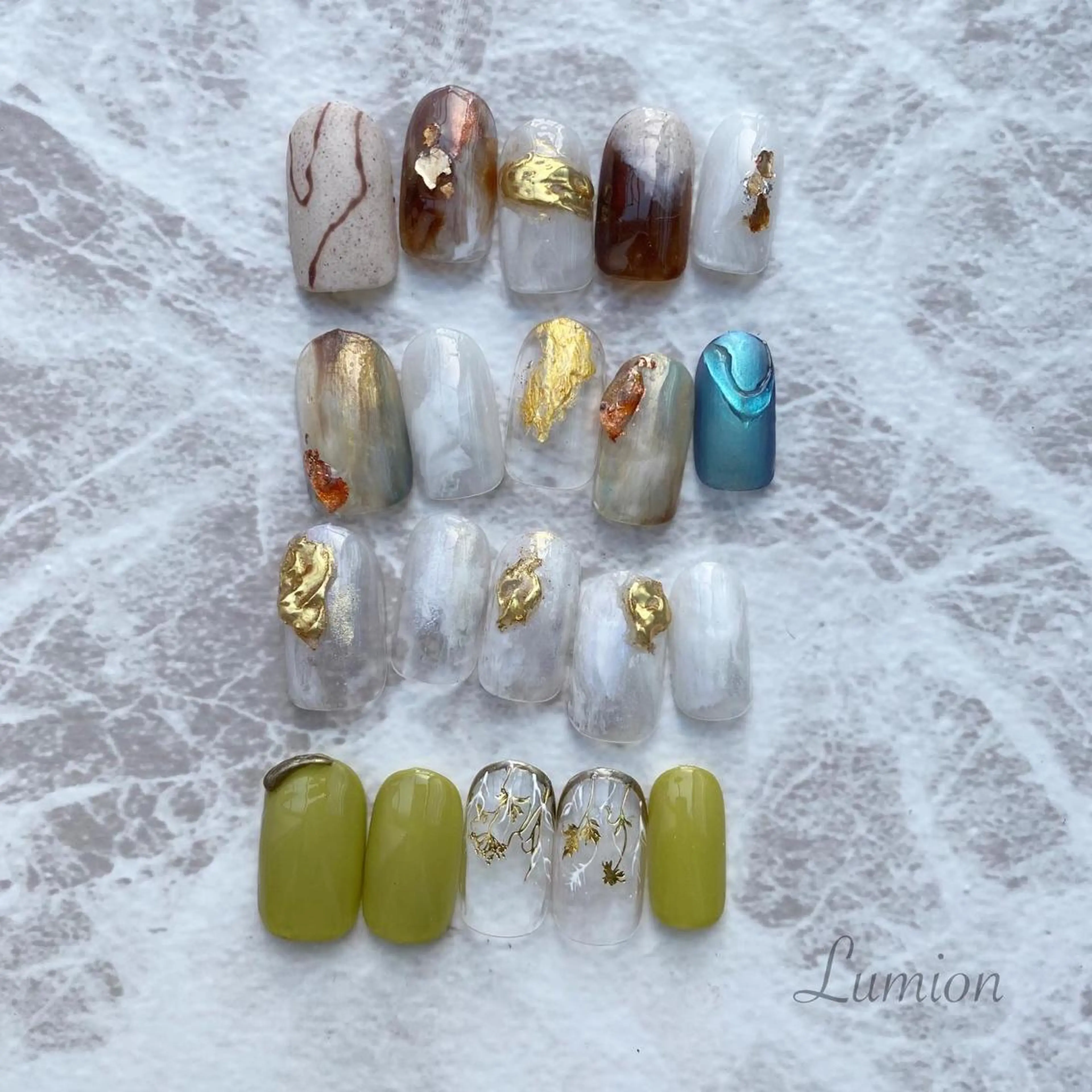 ネイル ニュアンスネイル nailroom Lumionのネイルデザイン