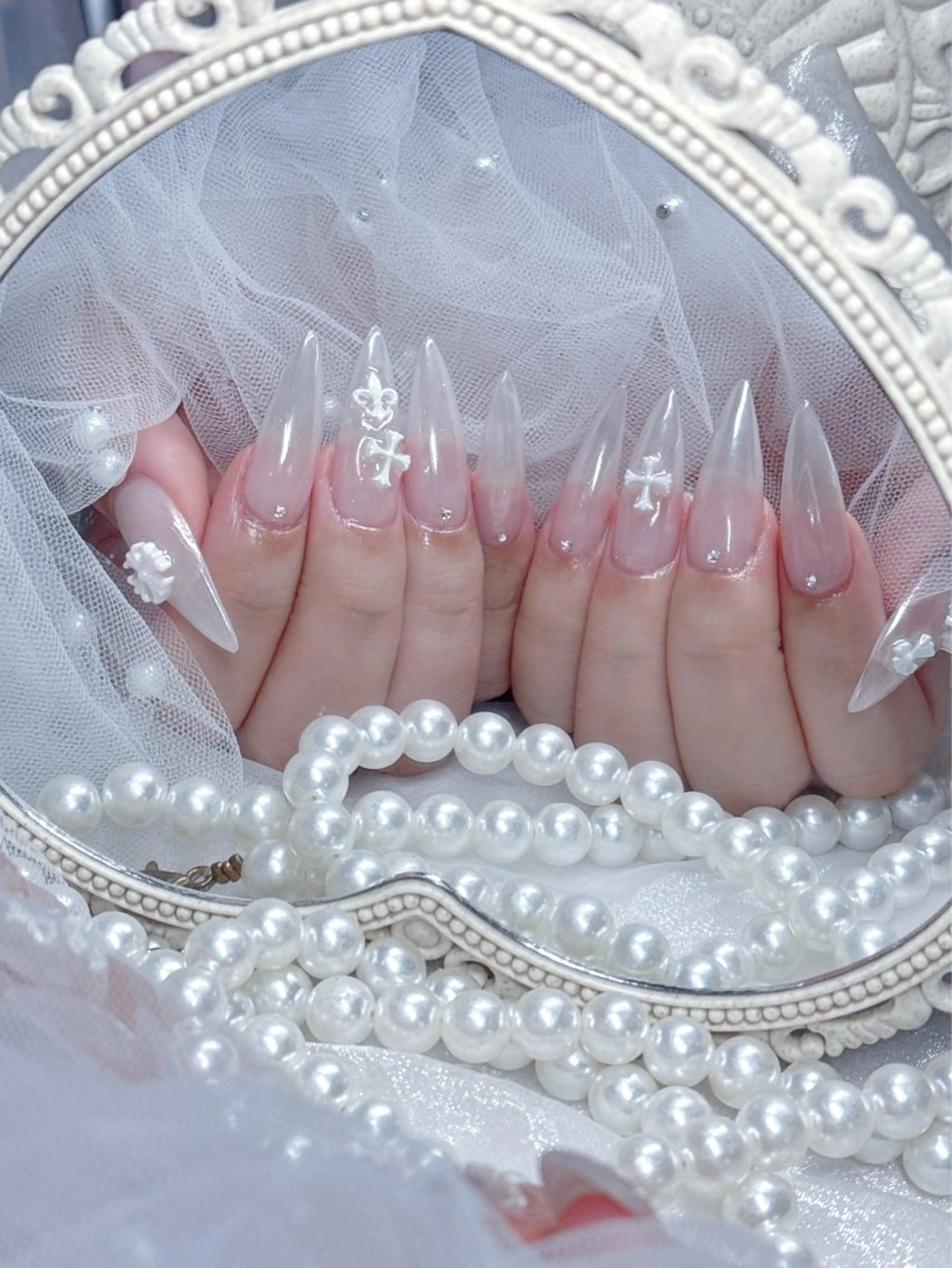 ネイル ハンドネイル Yudia Minoriのネイルデザイン