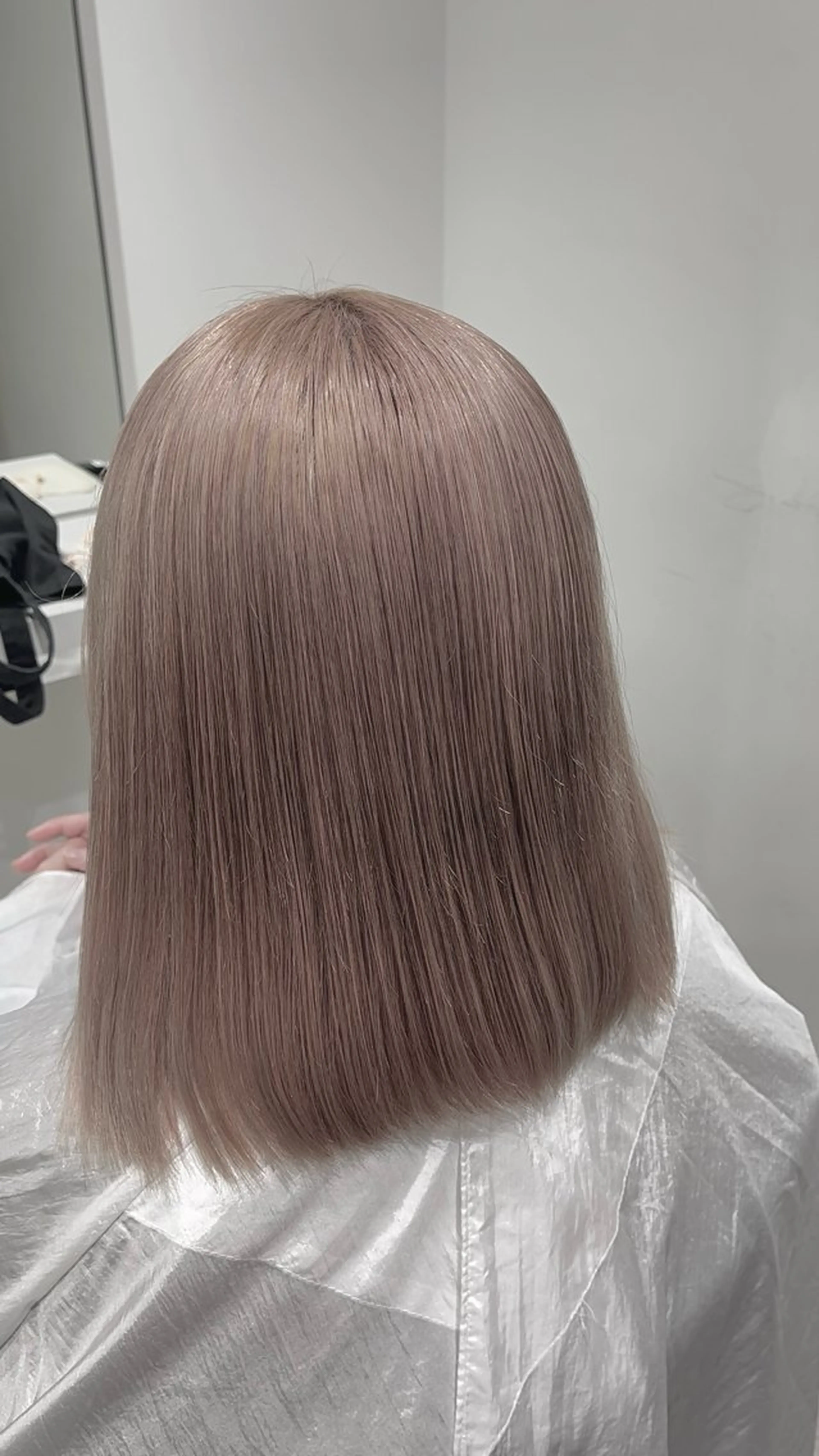 セミロング クルミ🤍推し活 🎀ピンクカラーのヘアスタイル