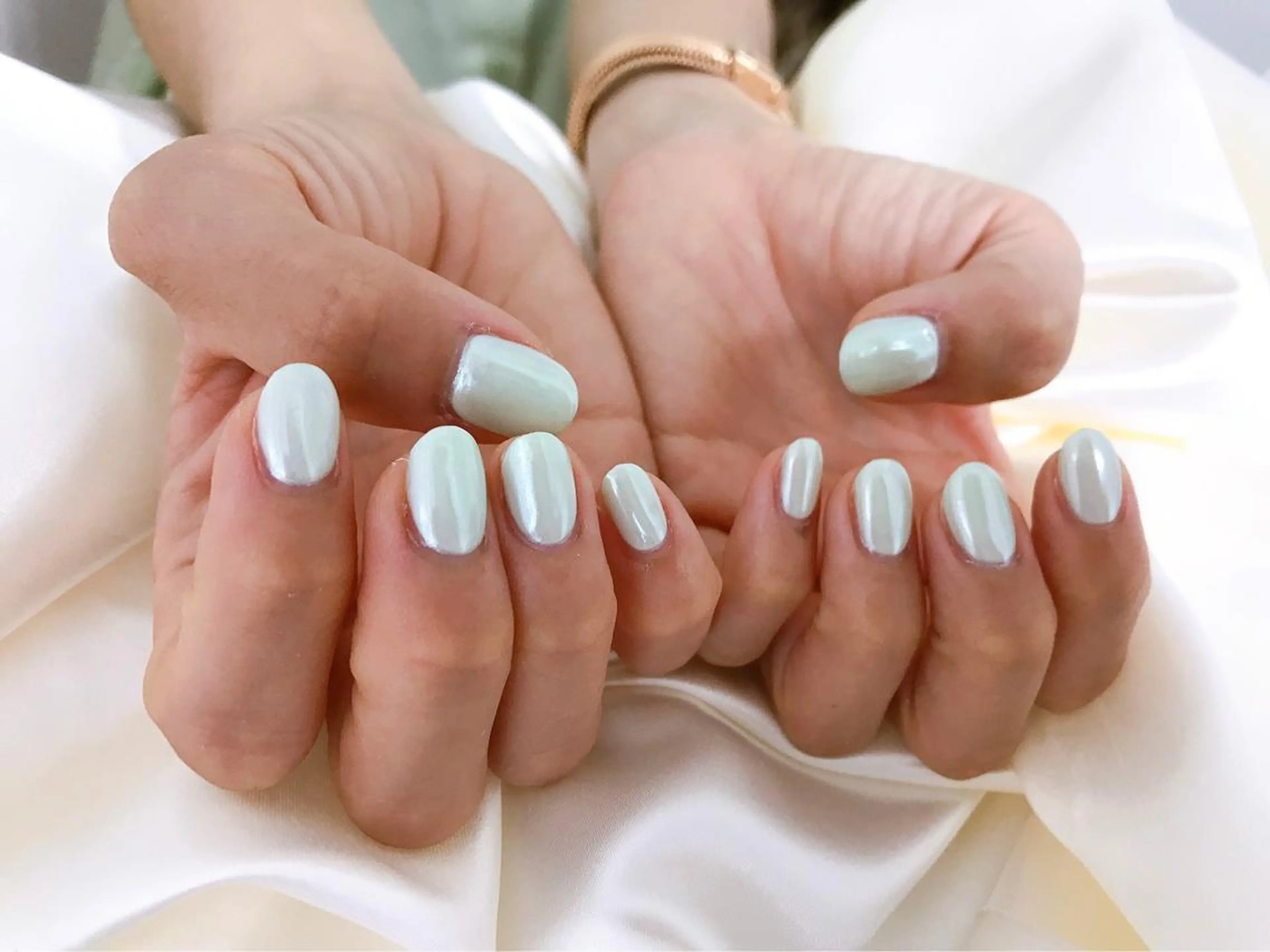 ネイル ハンドネイル mogunail &blowのネイルデザイン