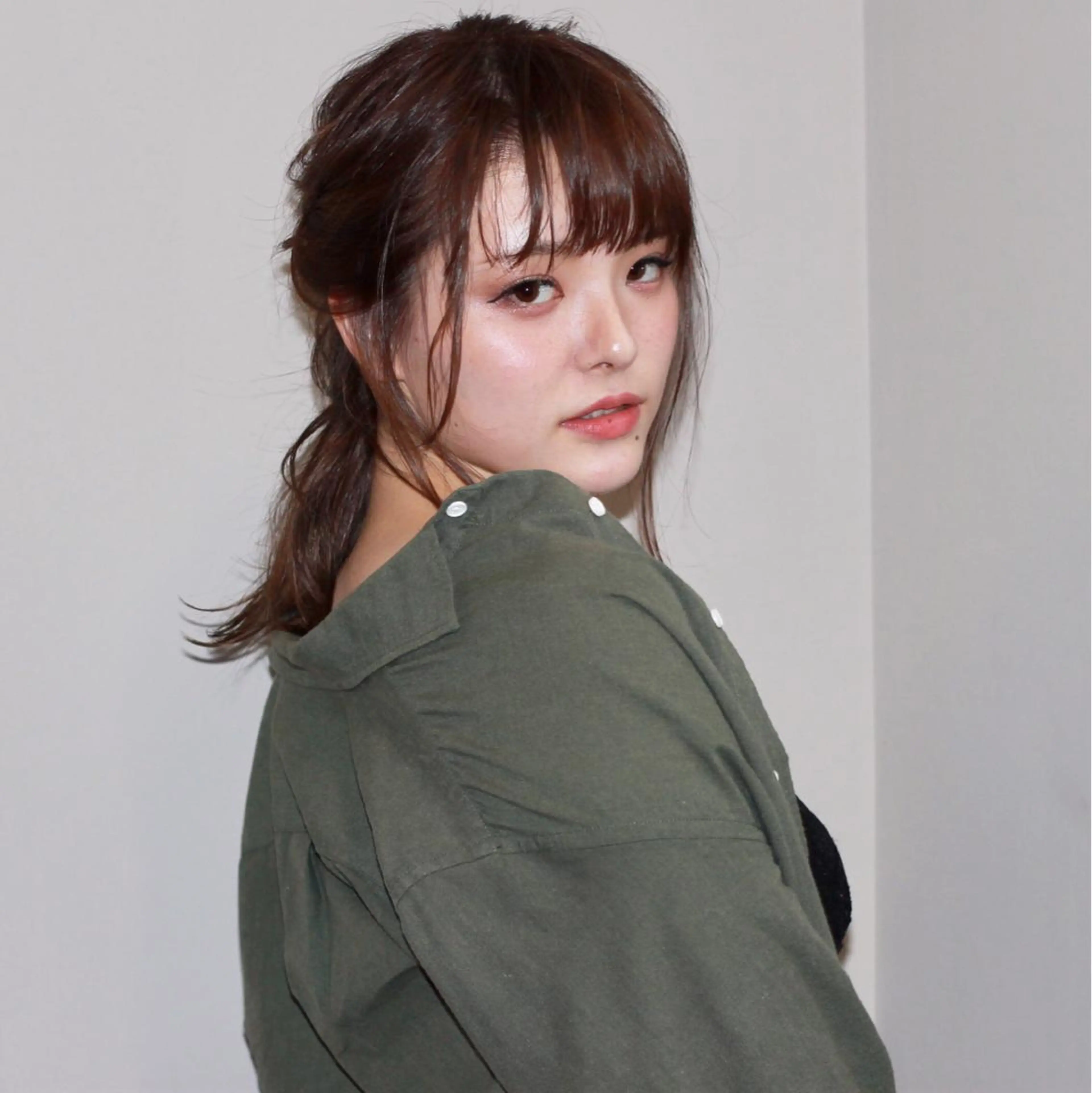 セミロング ヘアアレンジ 薬院:今泉/上川美幸 ボブ/顔周りレイヤーのヘアスタイル