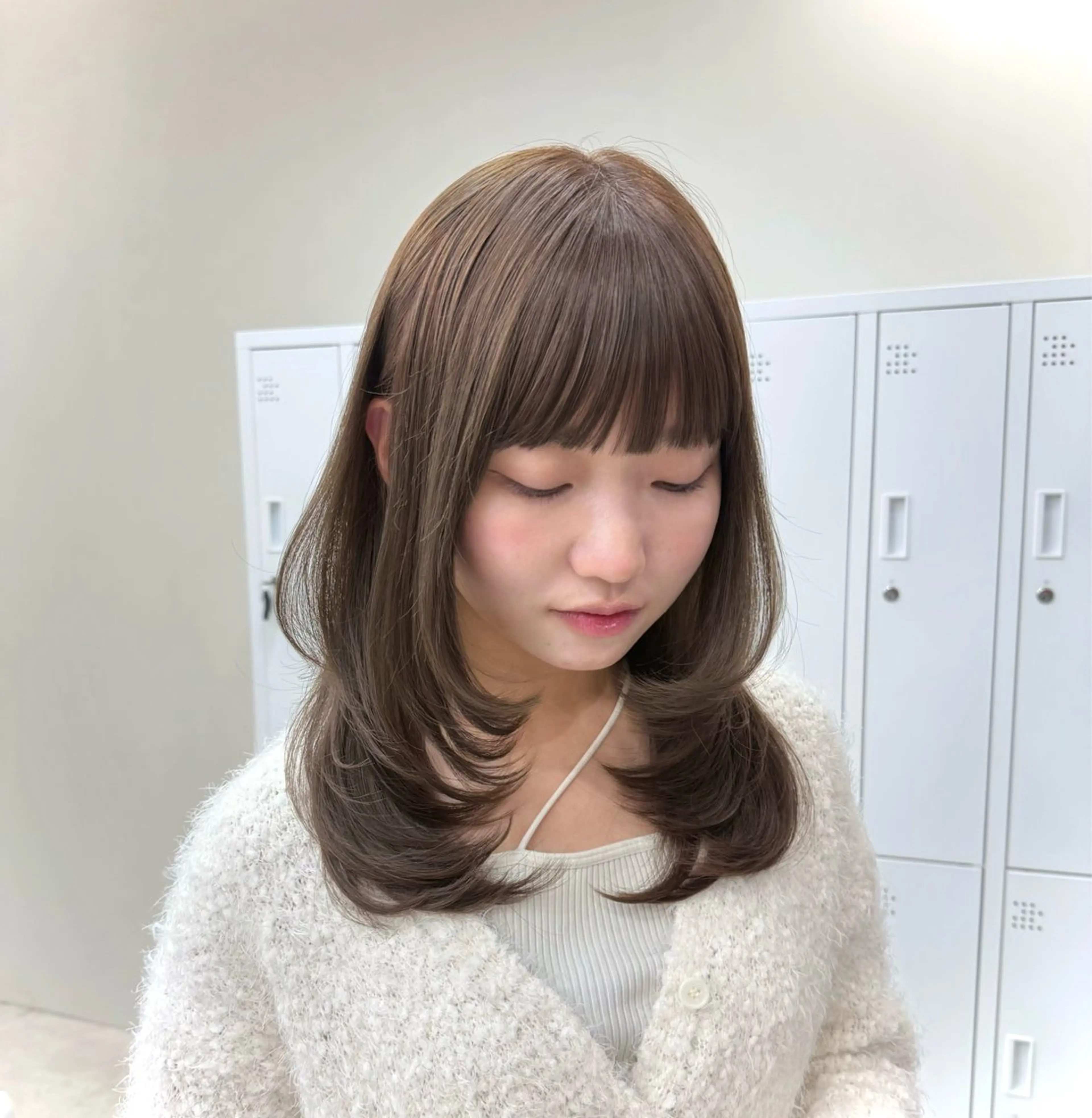 ミディアム カラー ベージュカラー ブリーチ 透明感カラー ブリーチなしカラー オリーブベージュ カット ヘアカラー トリートメント ボブ/レイヤー /sora🌙✨️のヘアスタイル