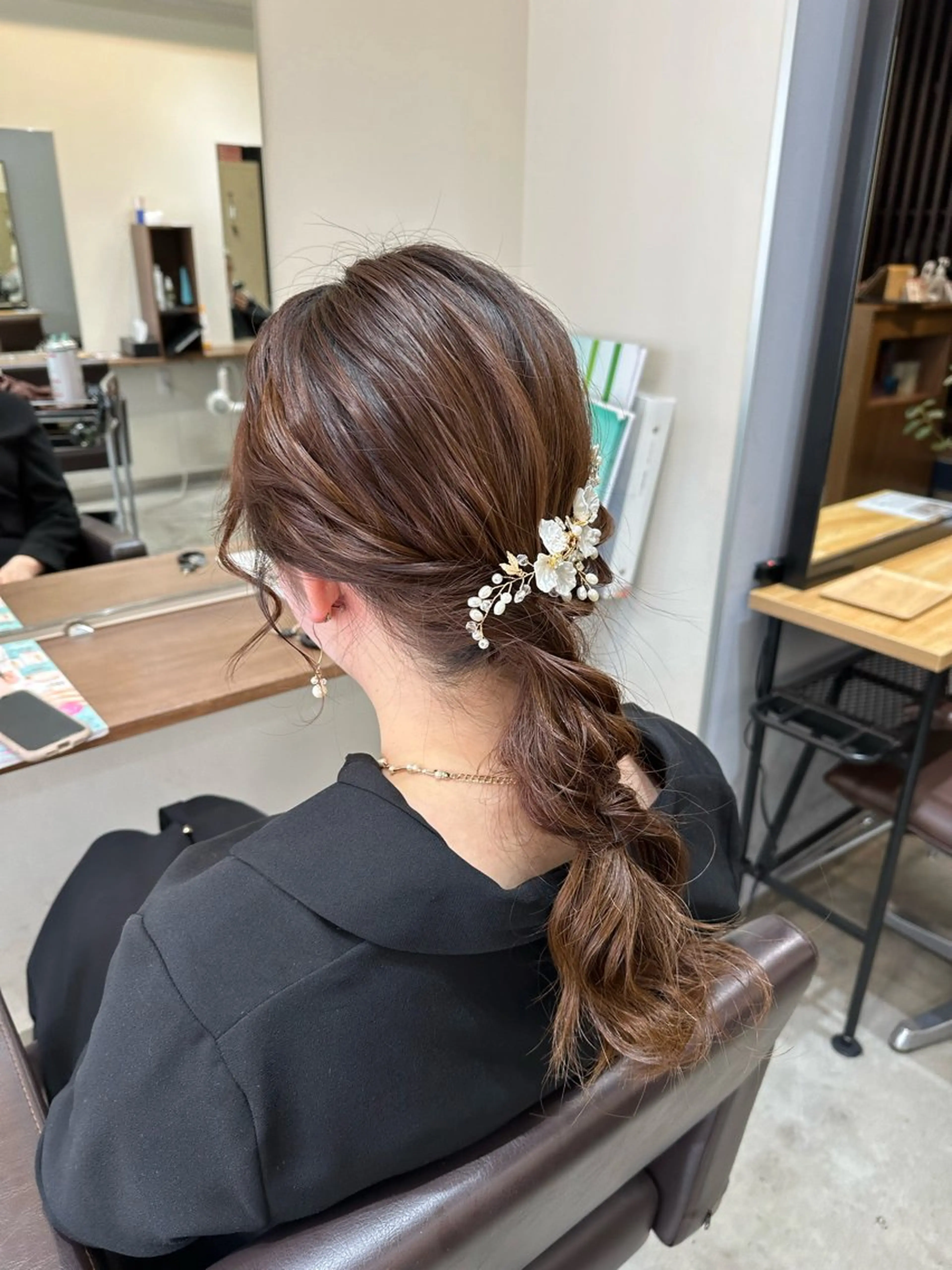 セミロング ヘアアレンジ 結婚式・ブライダル 縮毛矯正+モテカラー 🎀✨MIHOのヘアスタイル