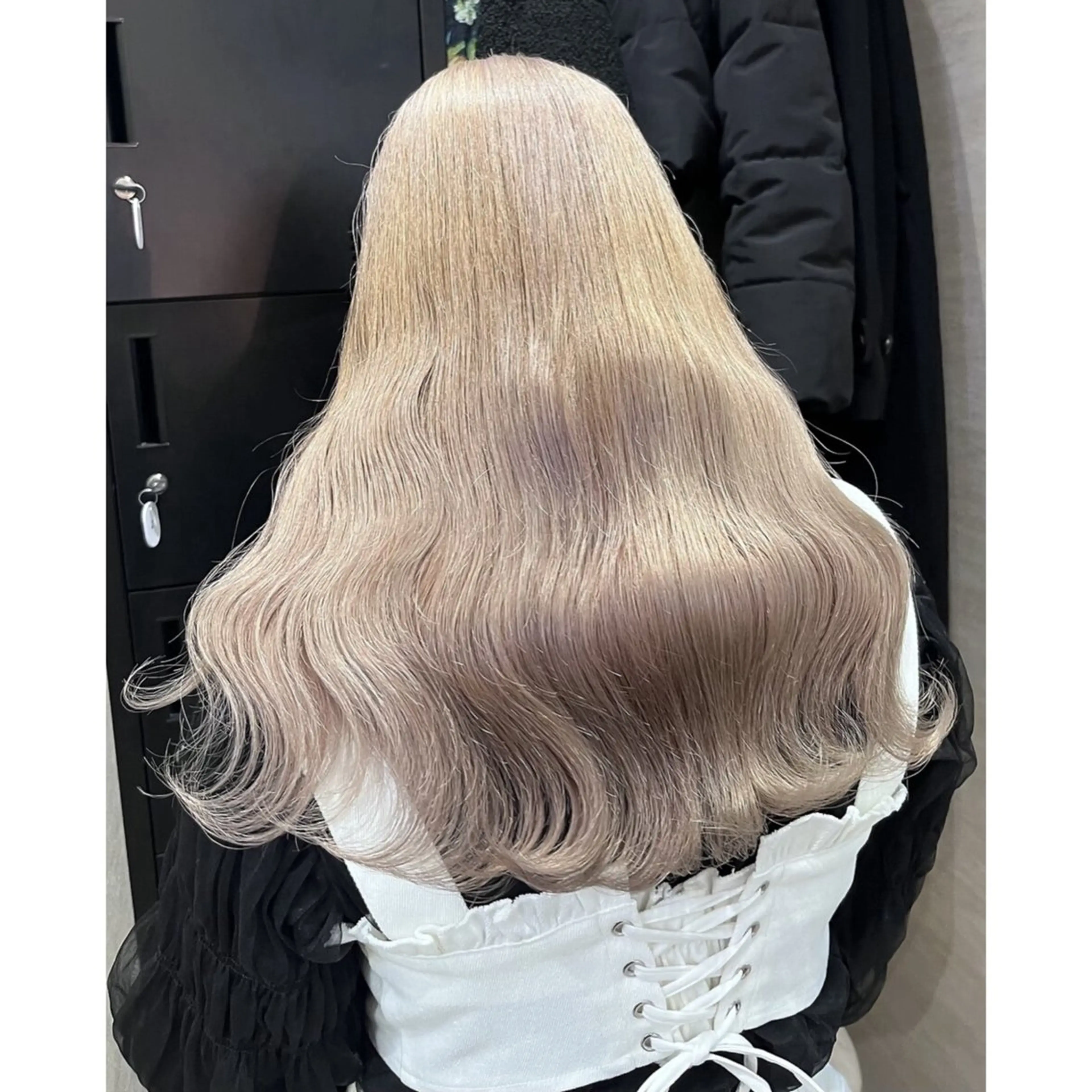 ロング ロング 🐈‍⬛momo🐾 ダブルカラーのヘアスタイル