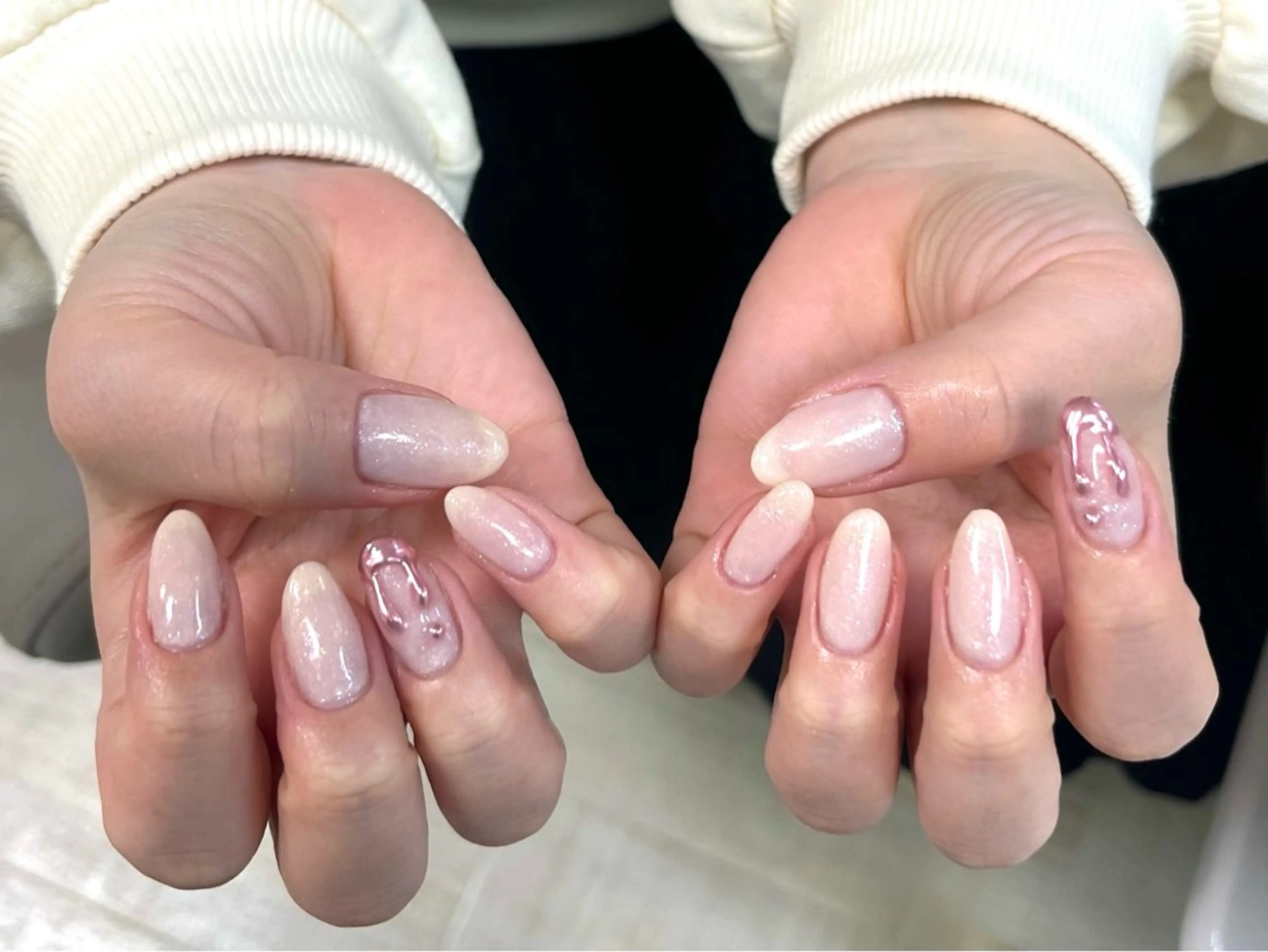 ネイル ゴールド ミラーネイル ピンク Bianca 宮内のネイルデザイン