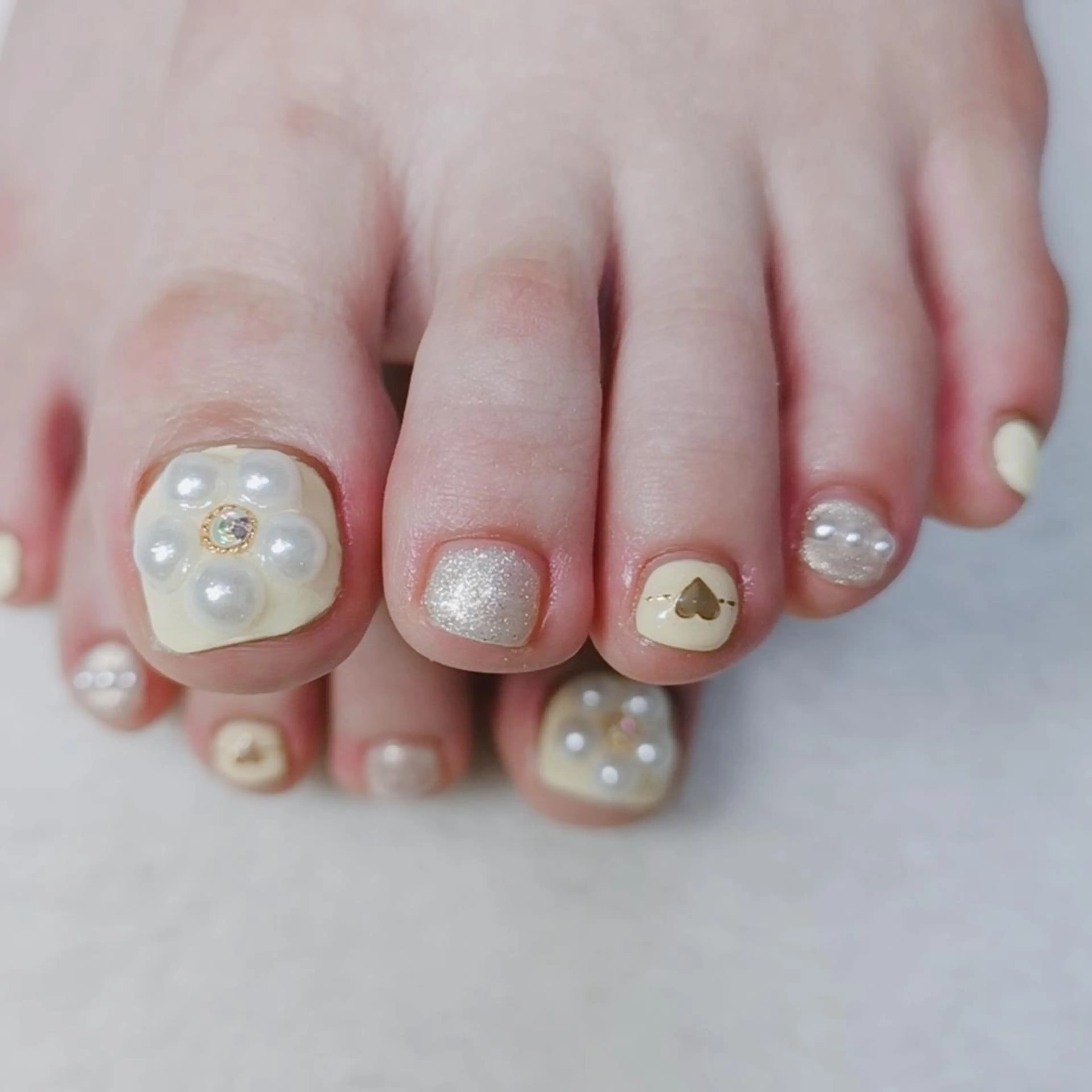 ネイル ハート フットネイル reve あやののネイルデザイン